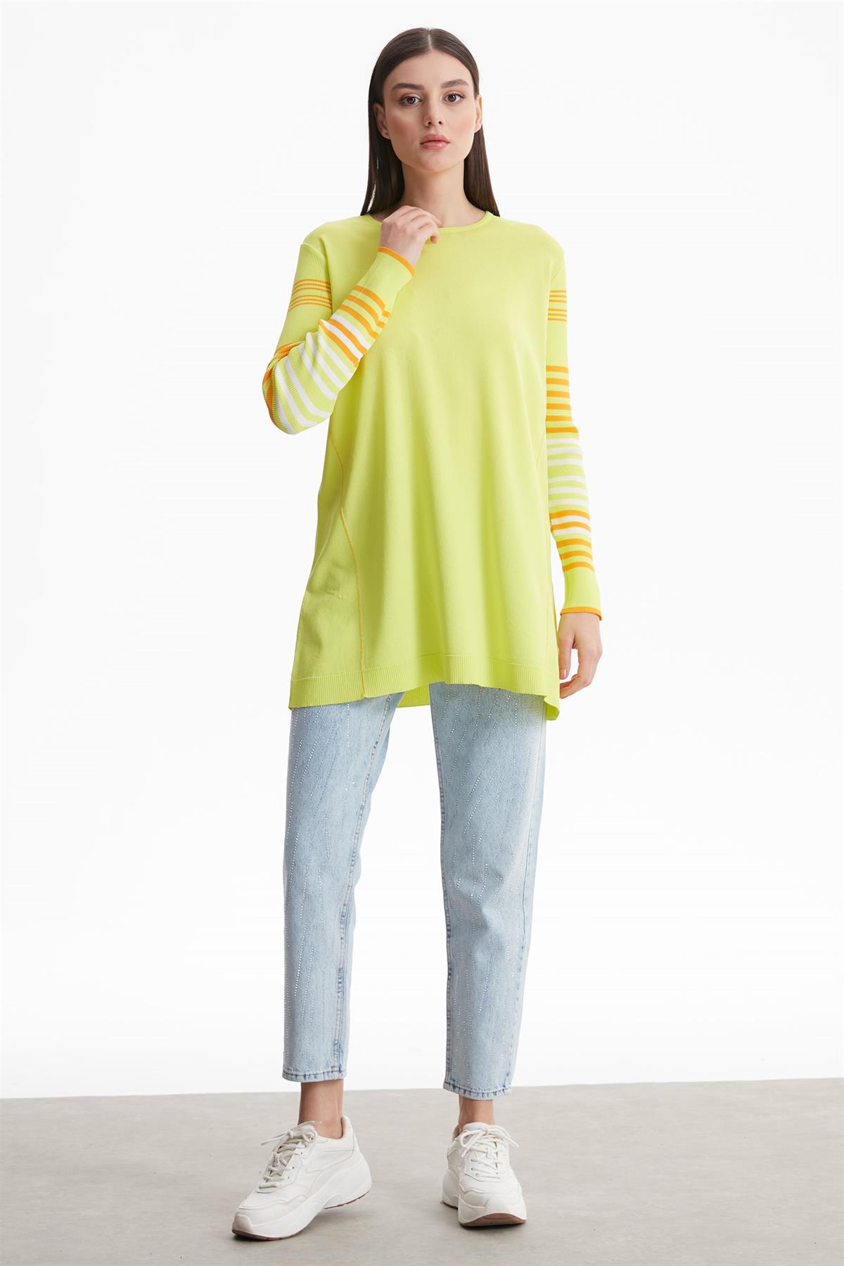 KOLLARI ÇİZGİLİ BASİC RAYON TRİKO TUNİK LIME