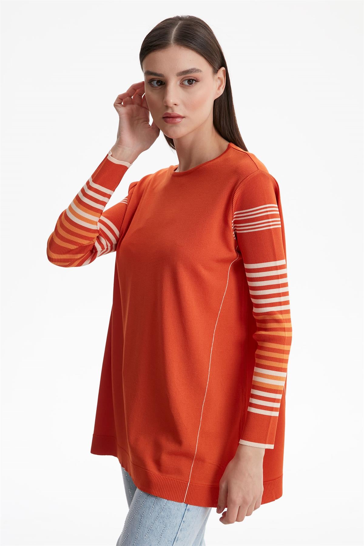 KOLLARI ÇİZGİLİ BASİC RAYON TRİKO TUNİK KİREMİT