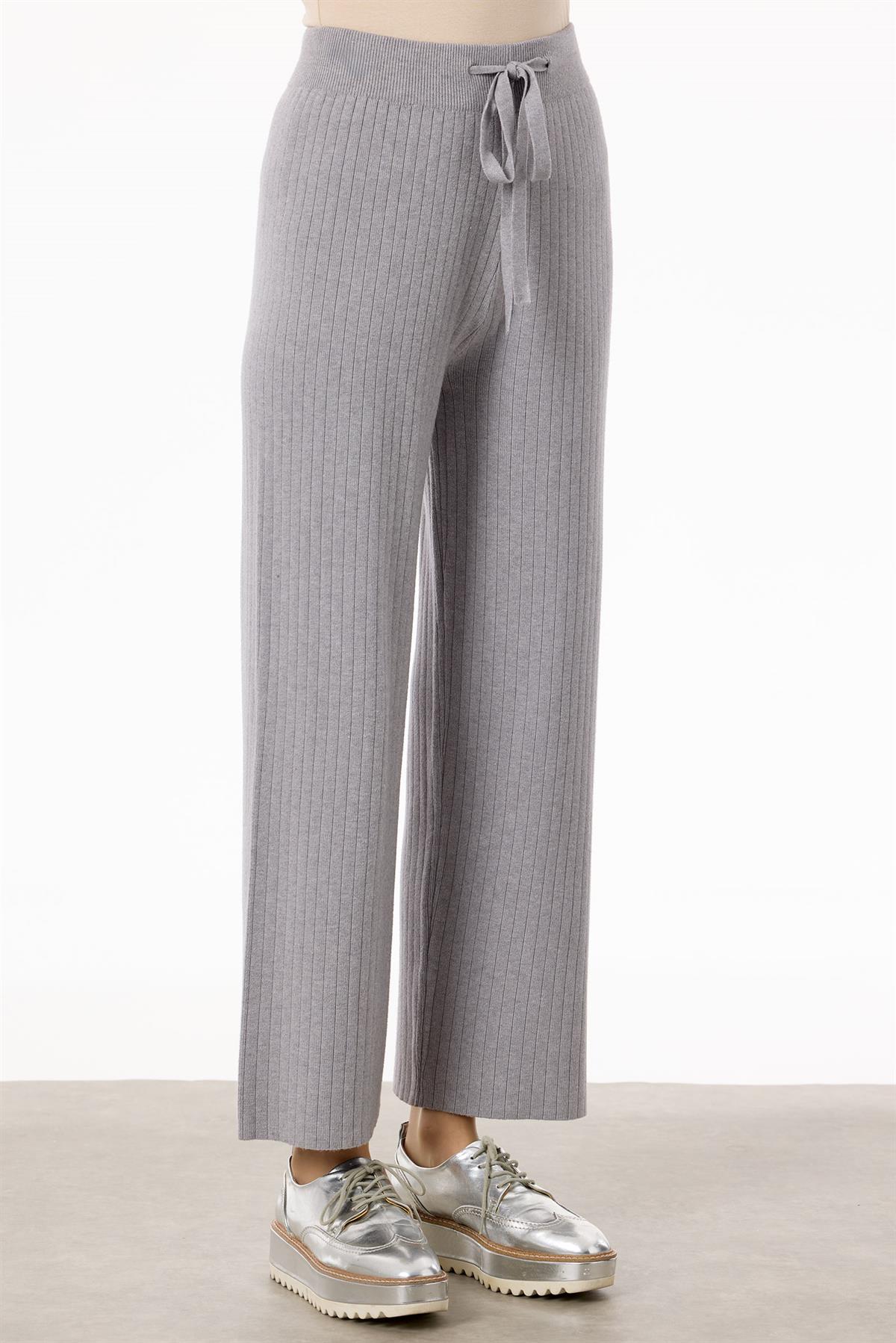 Kolları Taşlı 3lü Triko Takım GRİ