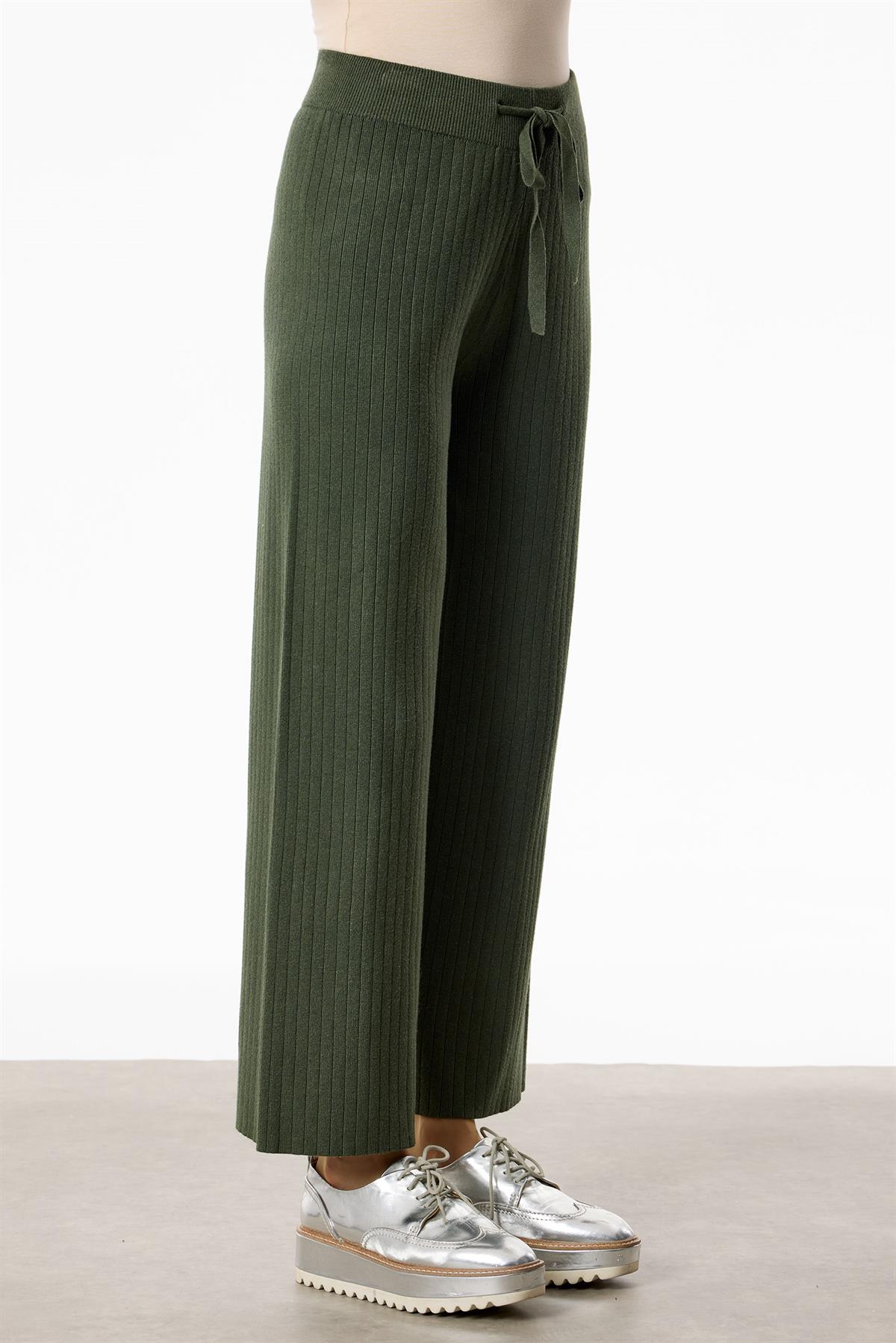 Kolları Taşlı 3lü Triko Takım YEŞİL