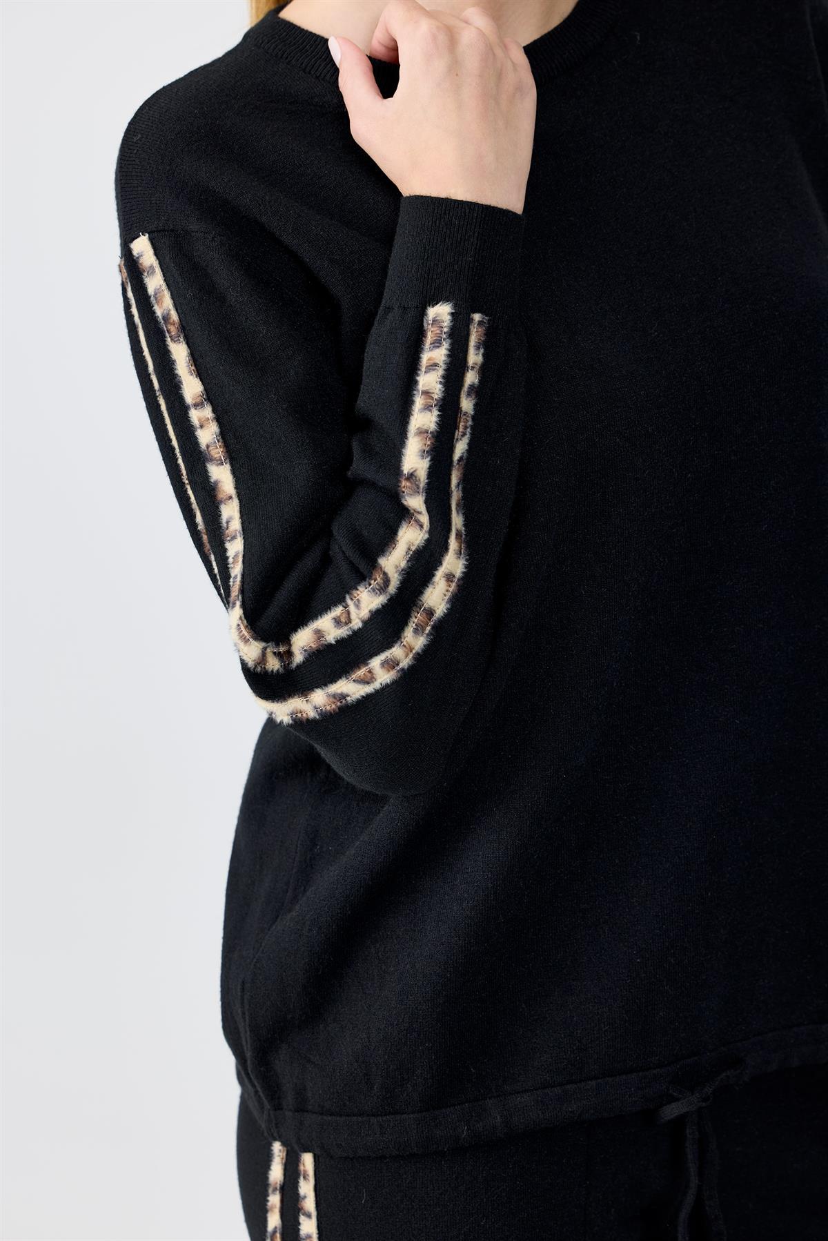 Leopar Şeritli Pantolonlu Triko Takım SİYAH