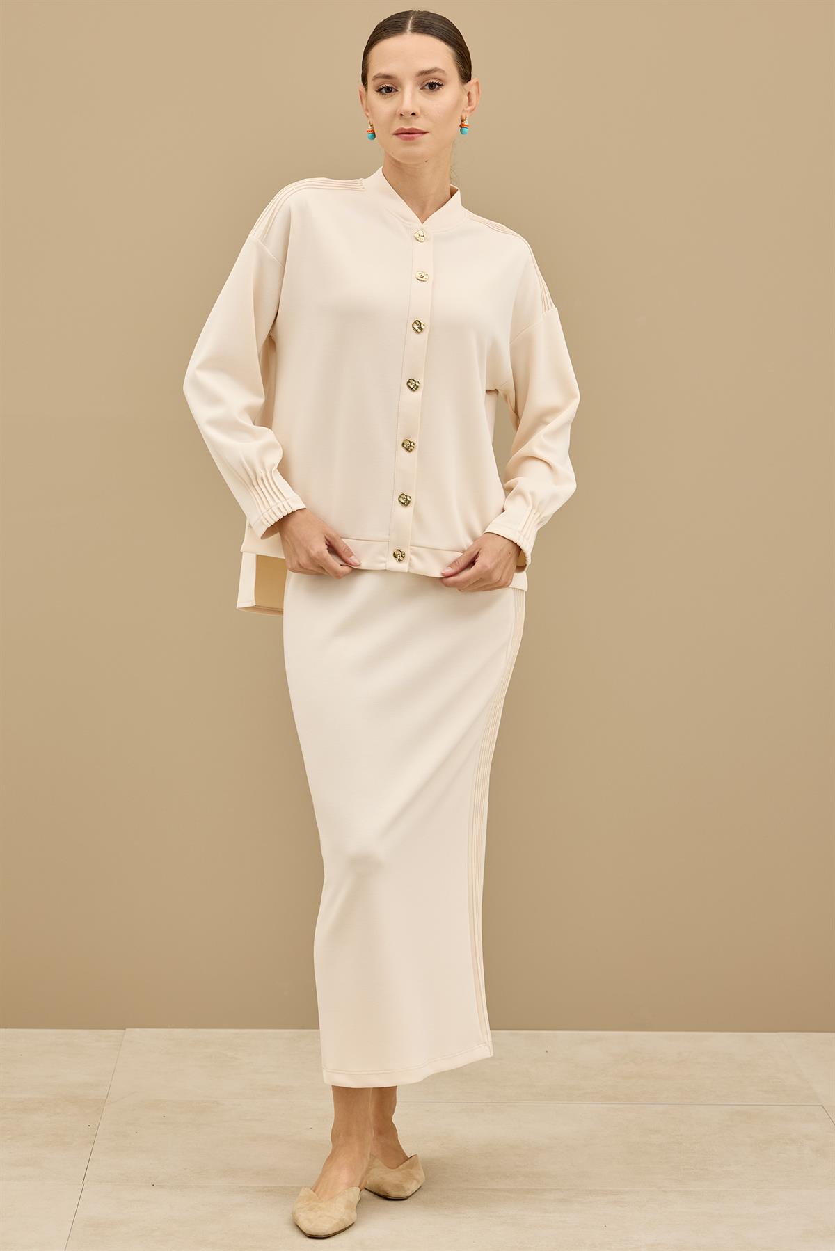 NERVÜR DETAYLI ETEKLİ TAKIM BEJ