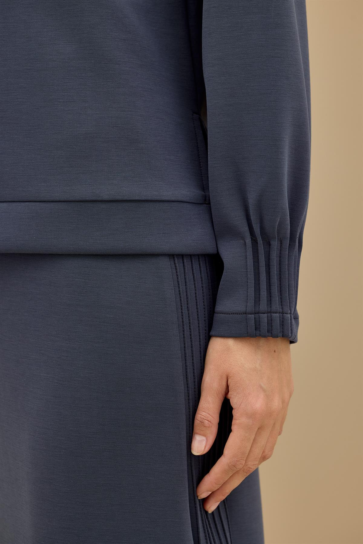 NERVÜR DETAYLI ETEKLİ TAKIM LACIVERT