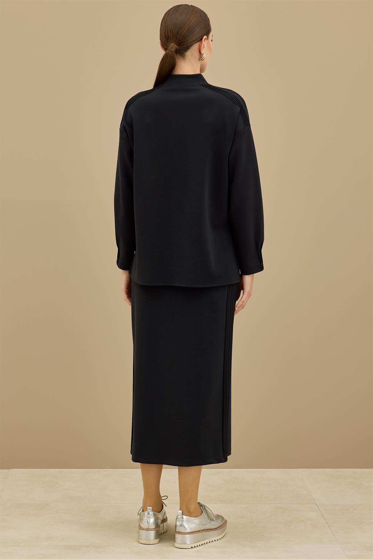 NERVÜR DETAYLI ETEKLİ TAKIM SİYAH