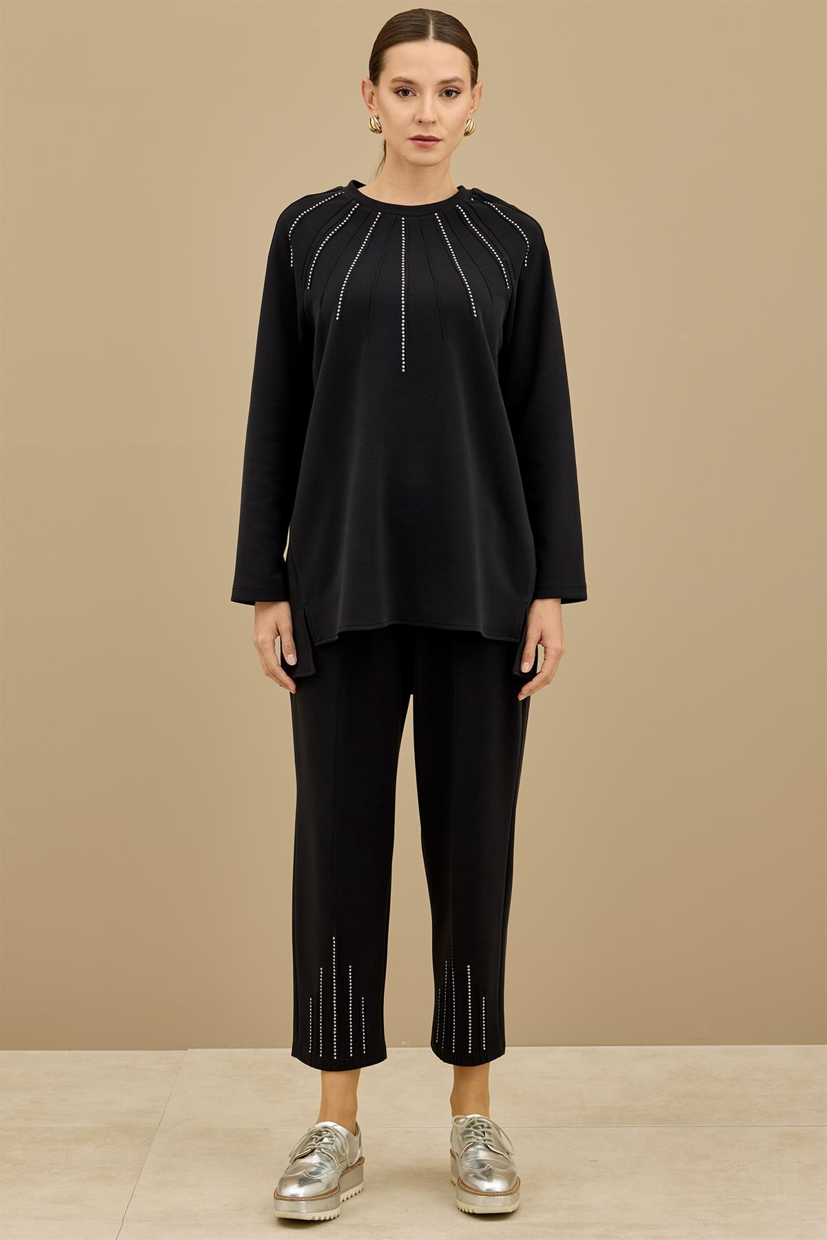 Nervürleri Metal Drop Süslemeli Takım SİYAH