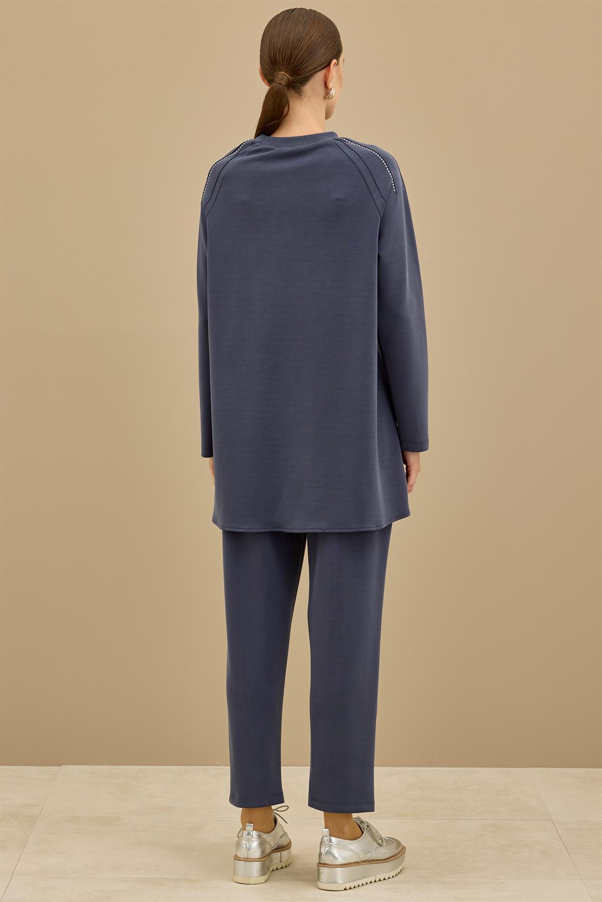 Nervürleri Metal Drop Süslemeli Takım LACIVERT