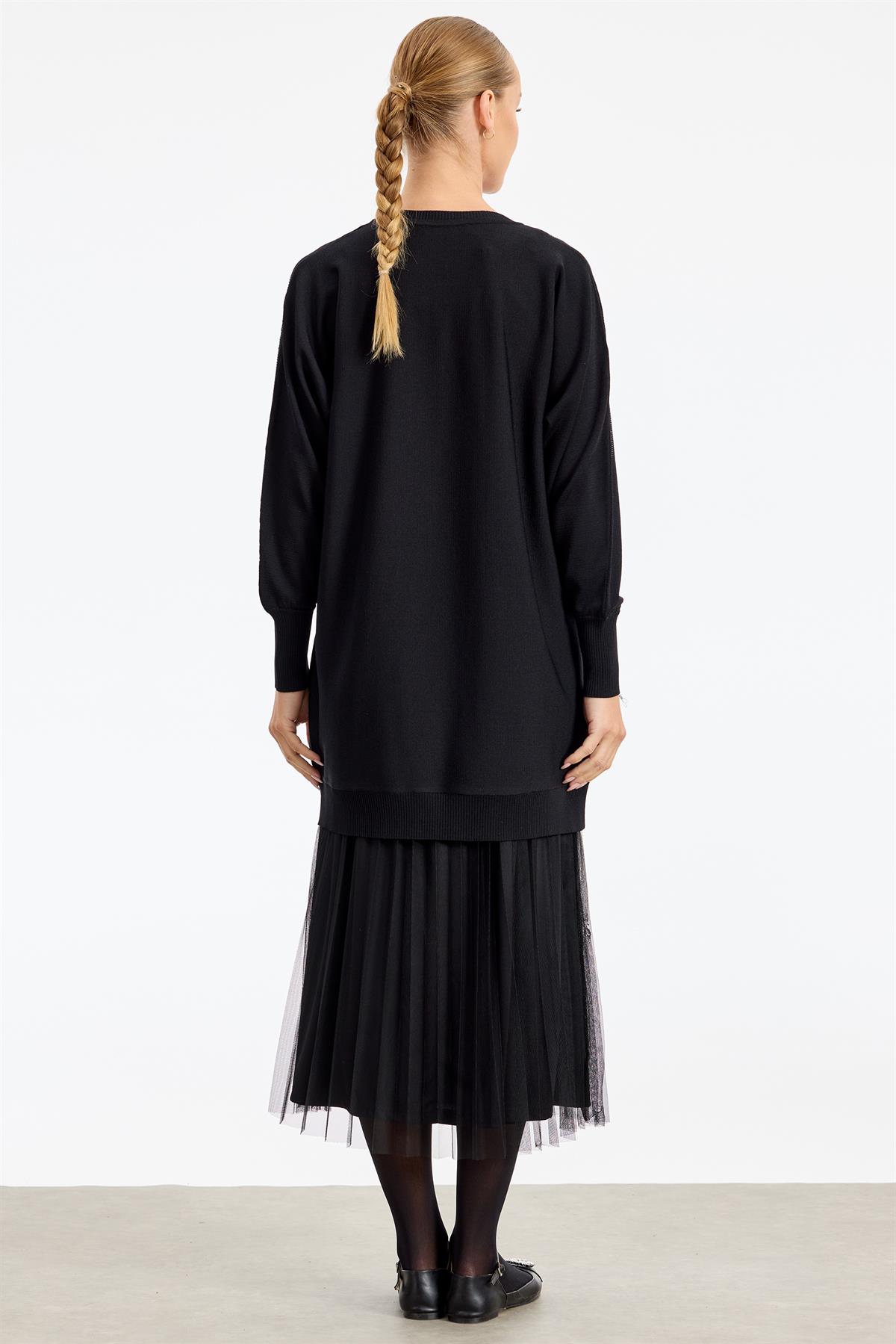 Omzu Yaprak Taş Baskılı Rayon Tunik SİYAH