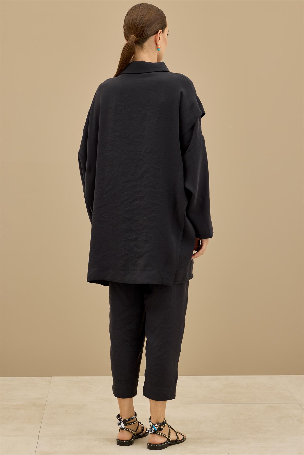 Önden Çıtçıtlı Asimetrik Oversize Takım SİYAH
