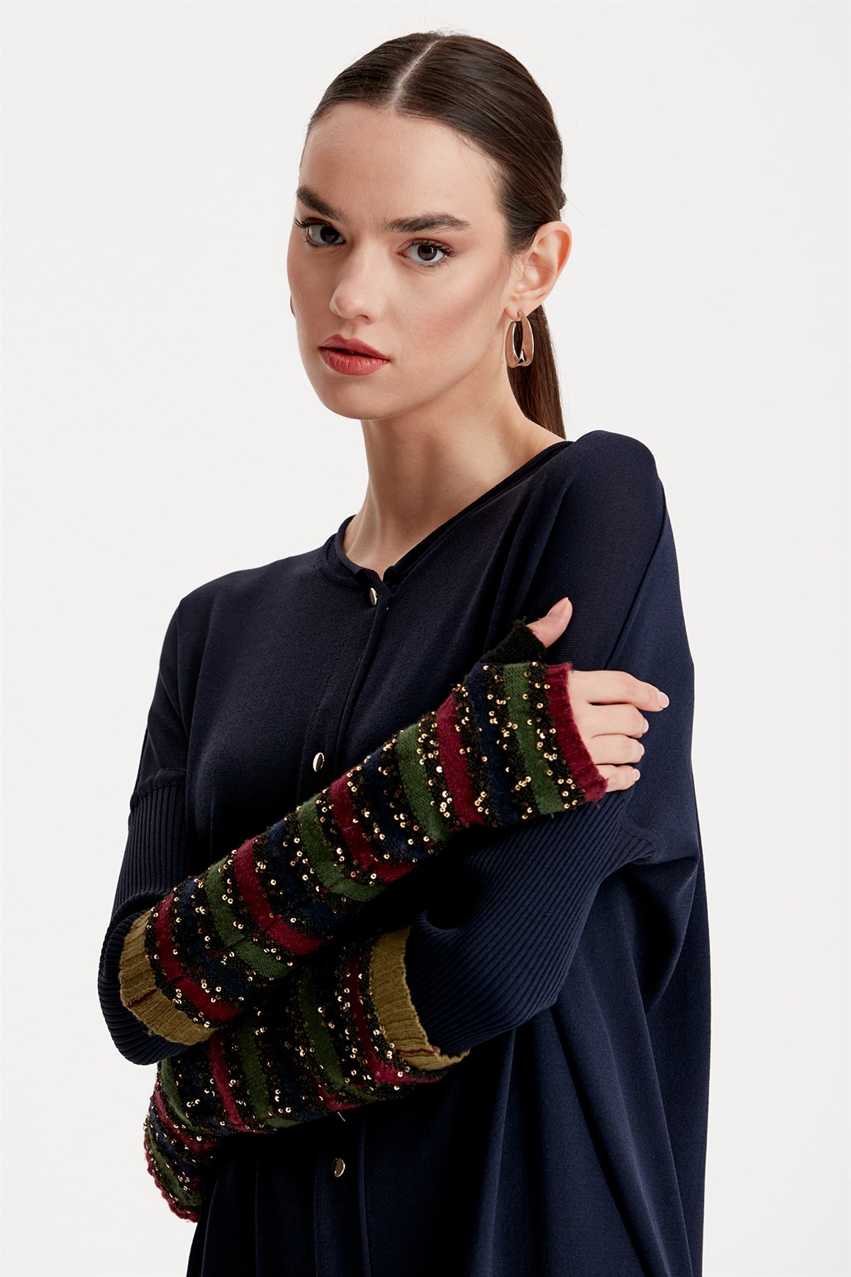 ÖNDEN DÜĞMELİ RAYON HIRKA LACİVERT