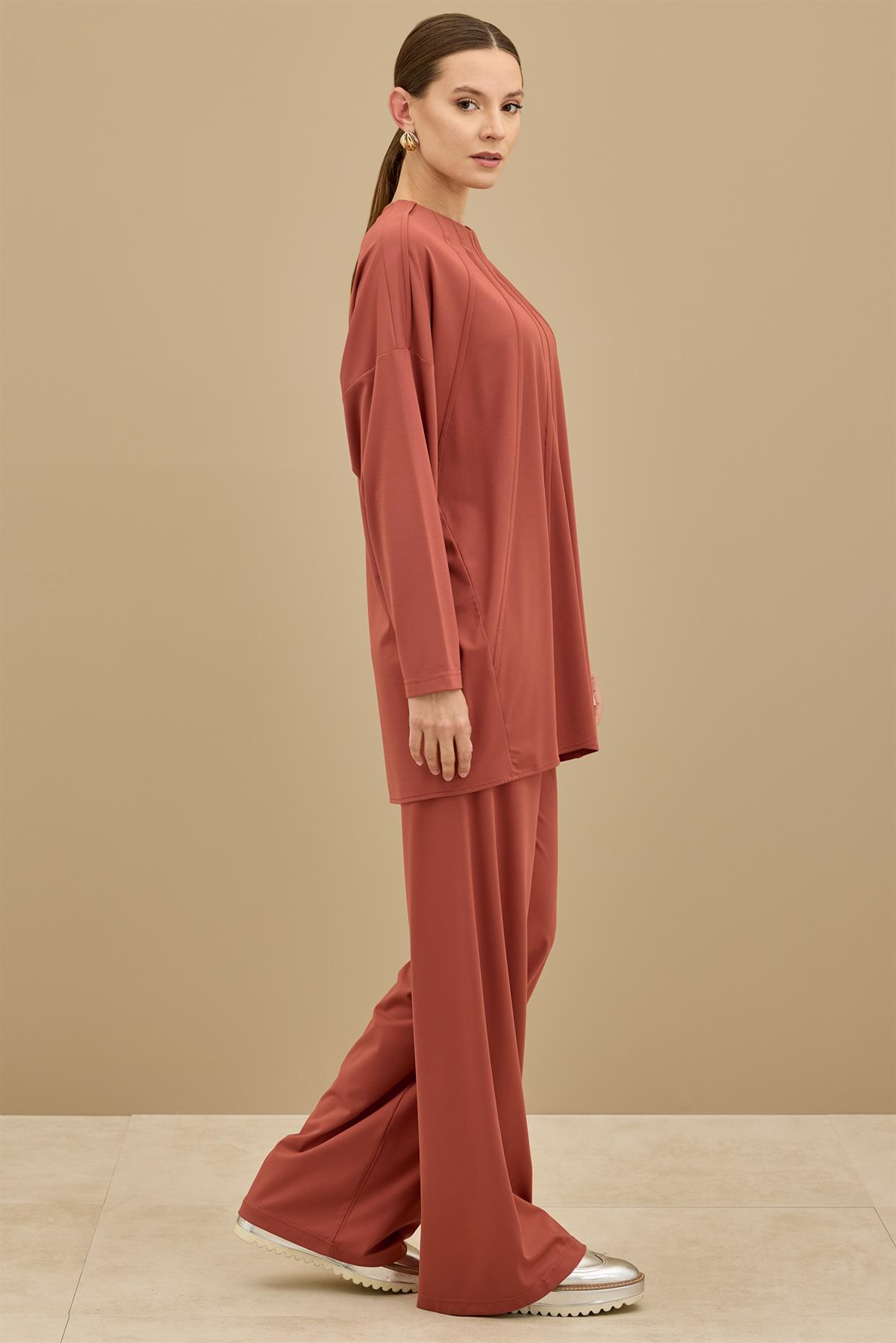 Önü Komple Nervürlü Yanı Dikişsiz Pantolon Takım KİREMİT