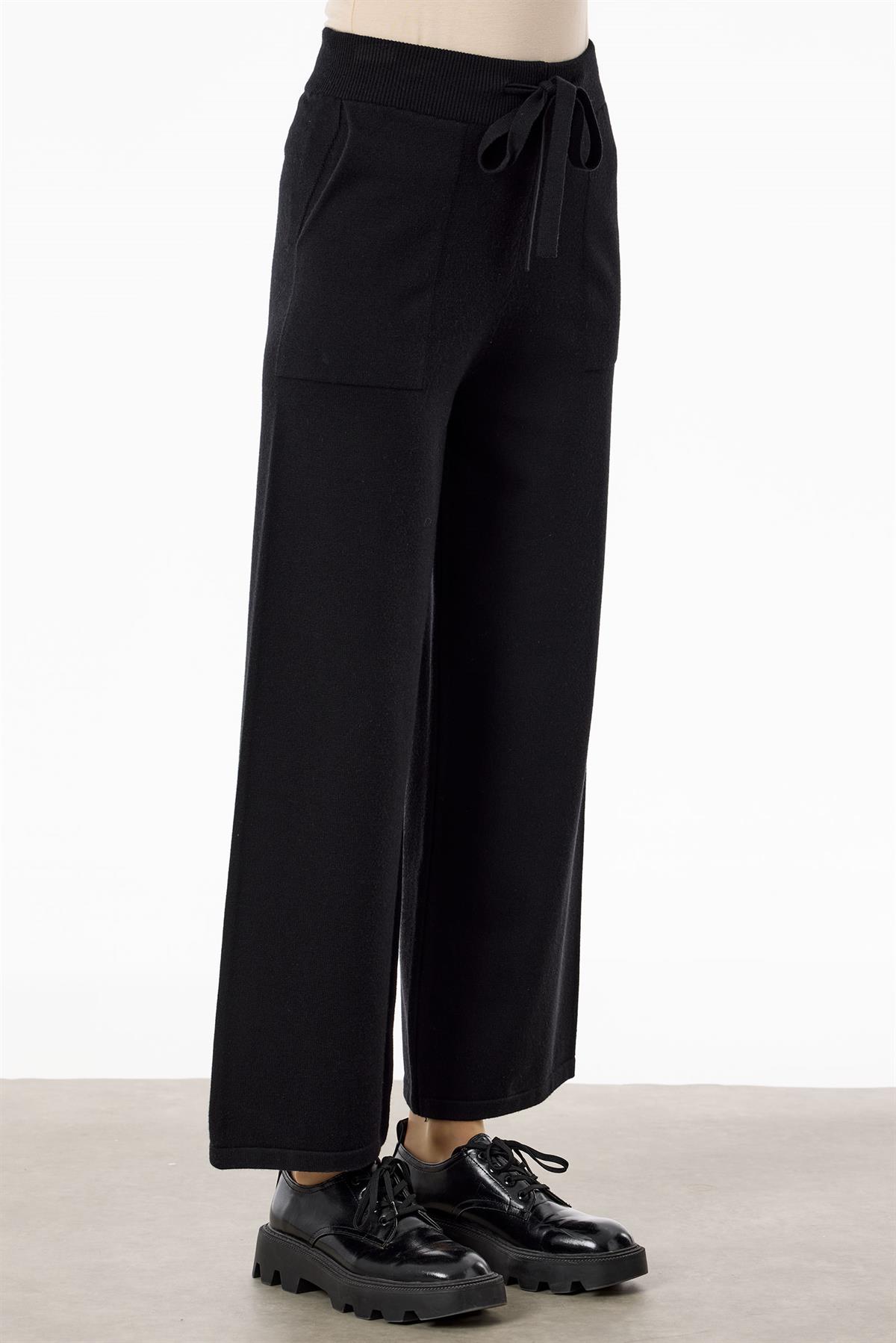 Önü Payet Detaylı Pantolonlu Triko Takım SİYAH