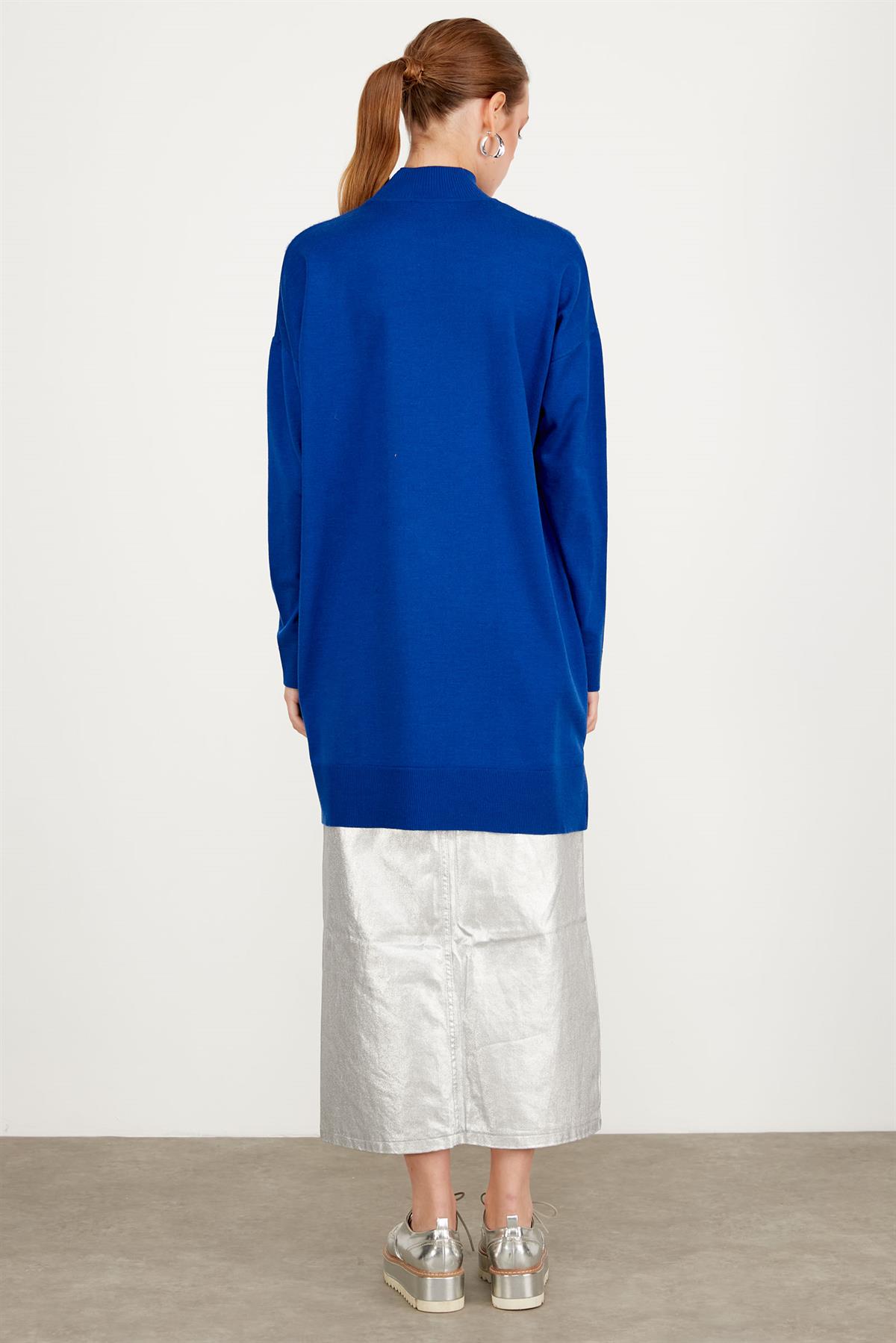 ÖNÜ V MİNK DETAYLI TRİKO TUNİK SAKS