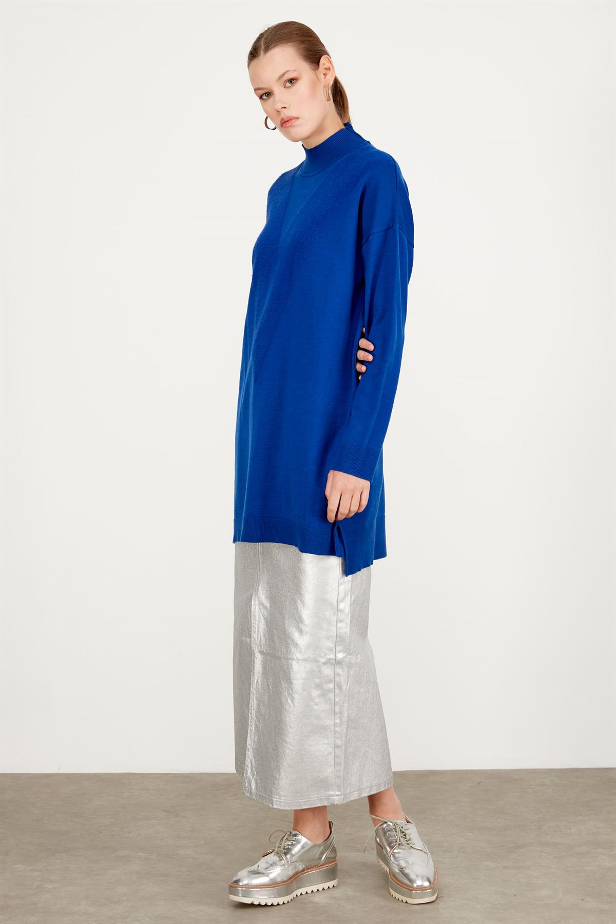 ÖNÜ V MİNK DETAYLI TRİKO TUNİK SAKS