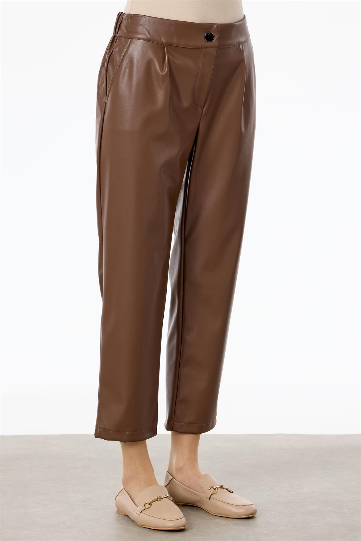 Paça Ve Yakası Nakışlı Deri Takım KAHVE