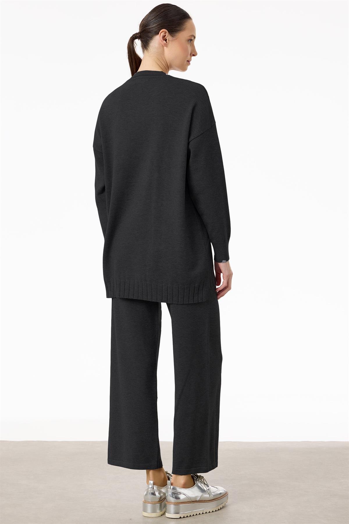 Saç Örgüsü Üzerine Taş Baskılı Pantolonlu Triko Takım SİYAH