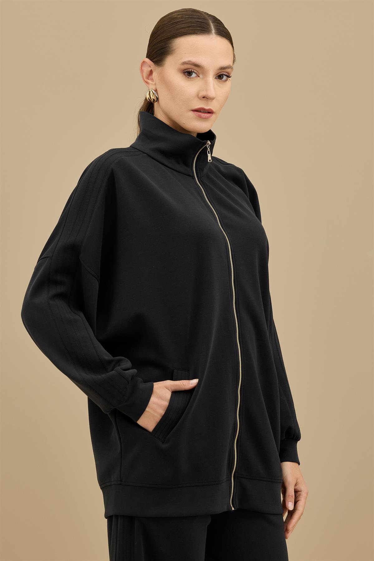 Spor Dikiş Detaylı Paçaları Çıtçıtlı Takım SİYAH