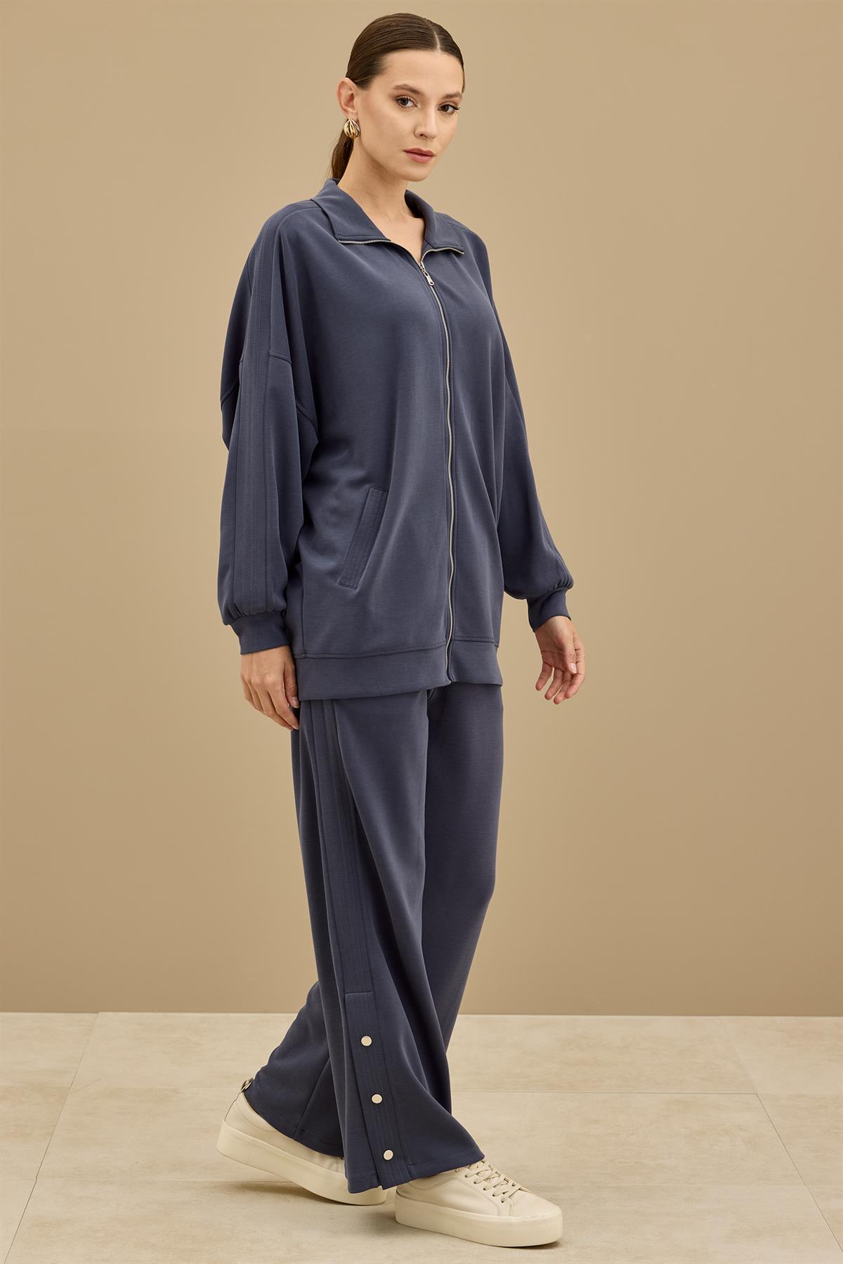 Spor Dikiş Detaylı Paçaları Çıtçıtlı Takım LACİVERT