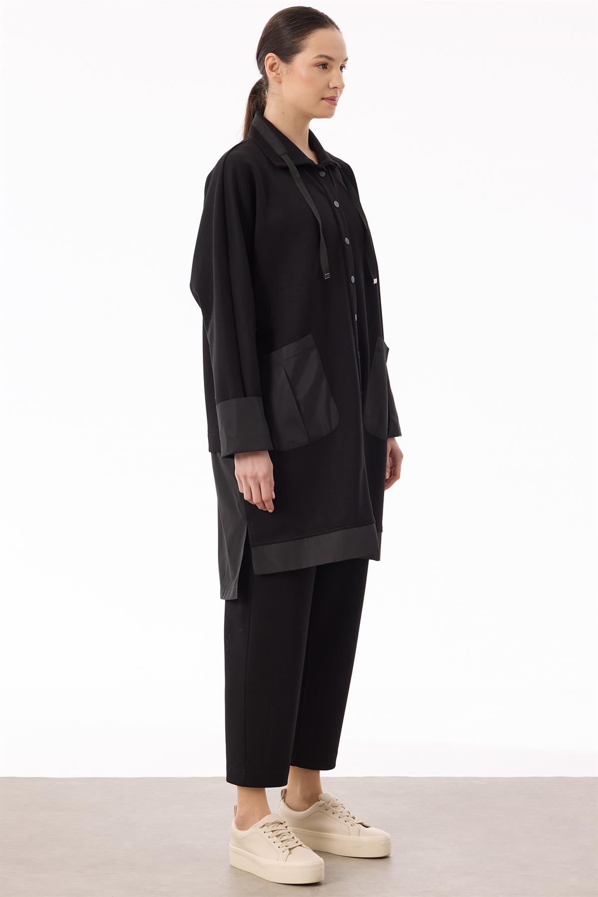 Teknik Kumaş Detaylı Önden Çıtçıtlı Takım SİYAH