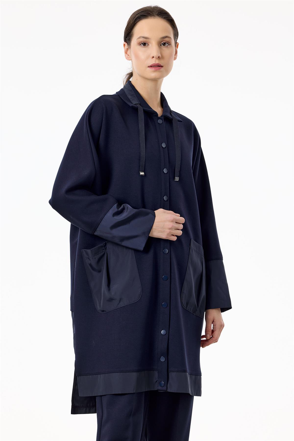 Teknik Kumaş Detaylı Önden Çıtçıtlı Takım LACİVERT