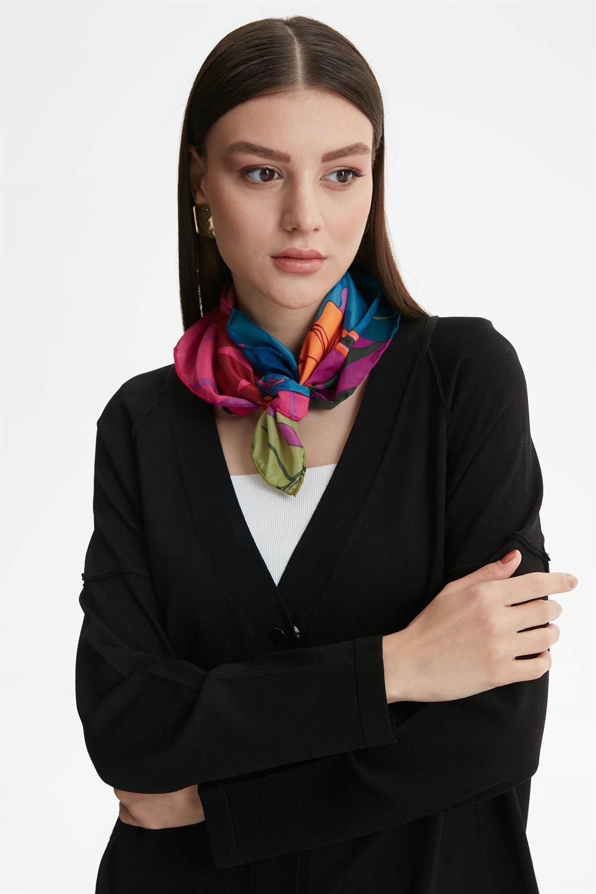 TERS  DİKİŞ DETAYLI RAYON HIRKA SİYAH