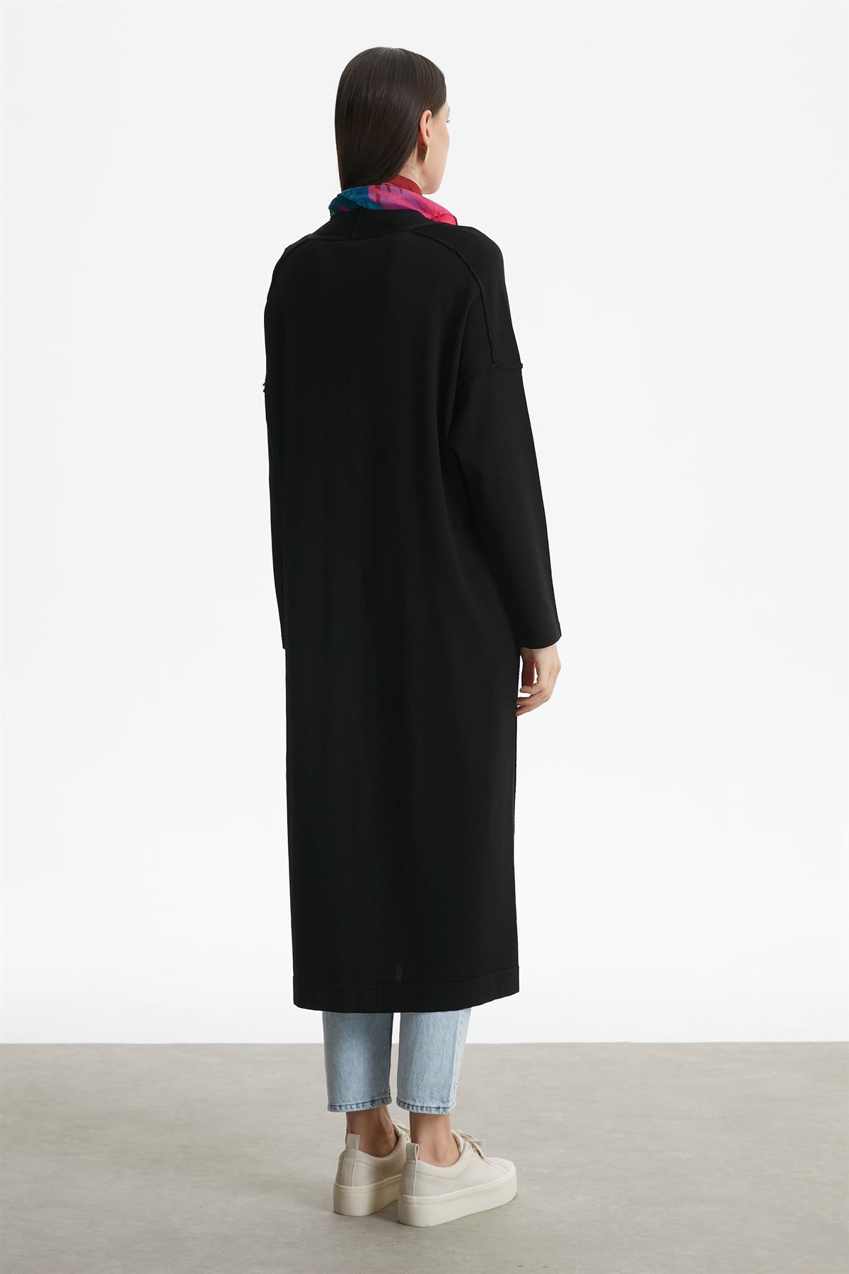 TERS  DİKİŞ DETAYLI RAYON HIRKA SİYAH