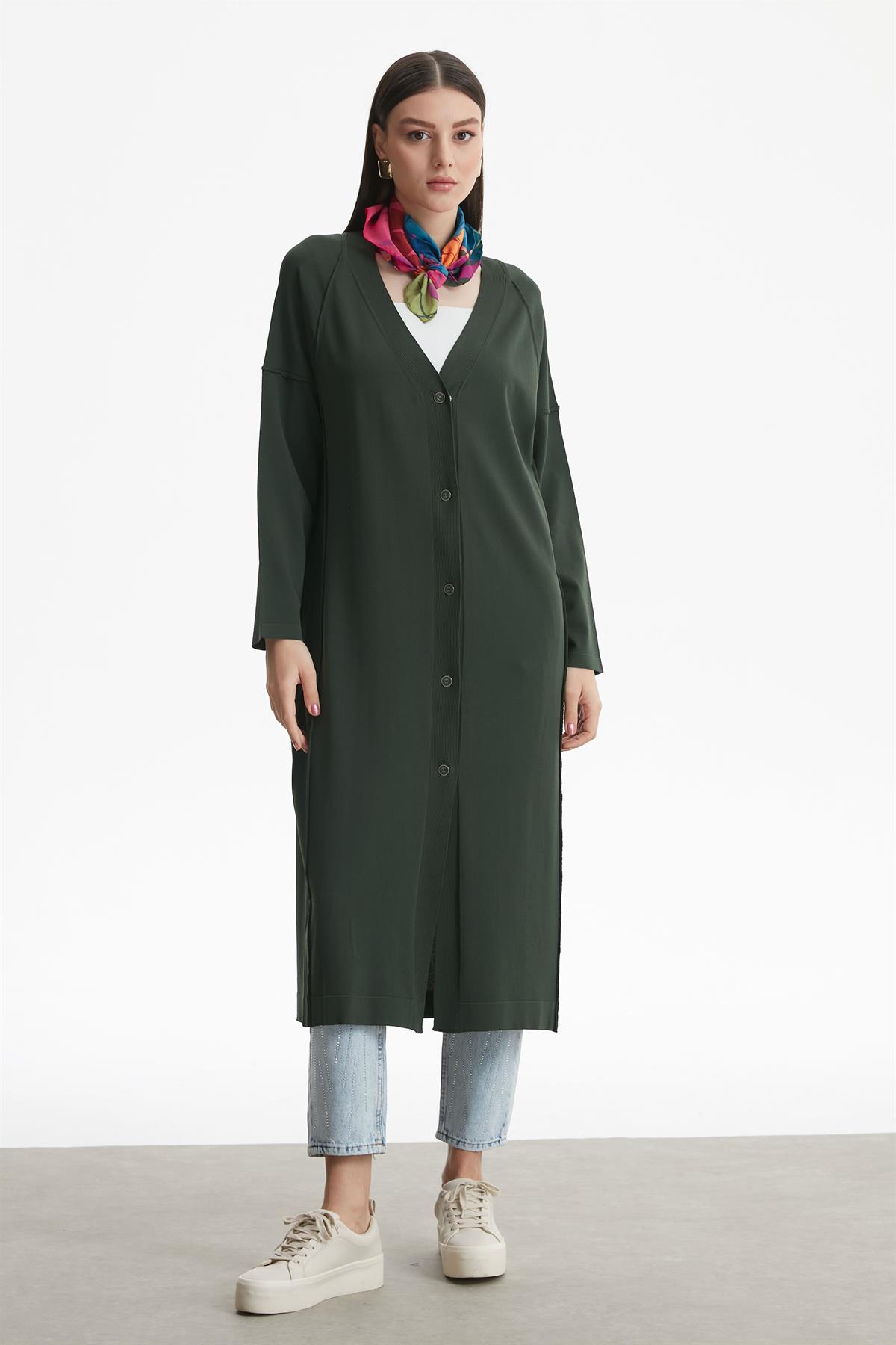 TERS  DİKİŞ DETAYLI RAYON HIRKA YEŞİL