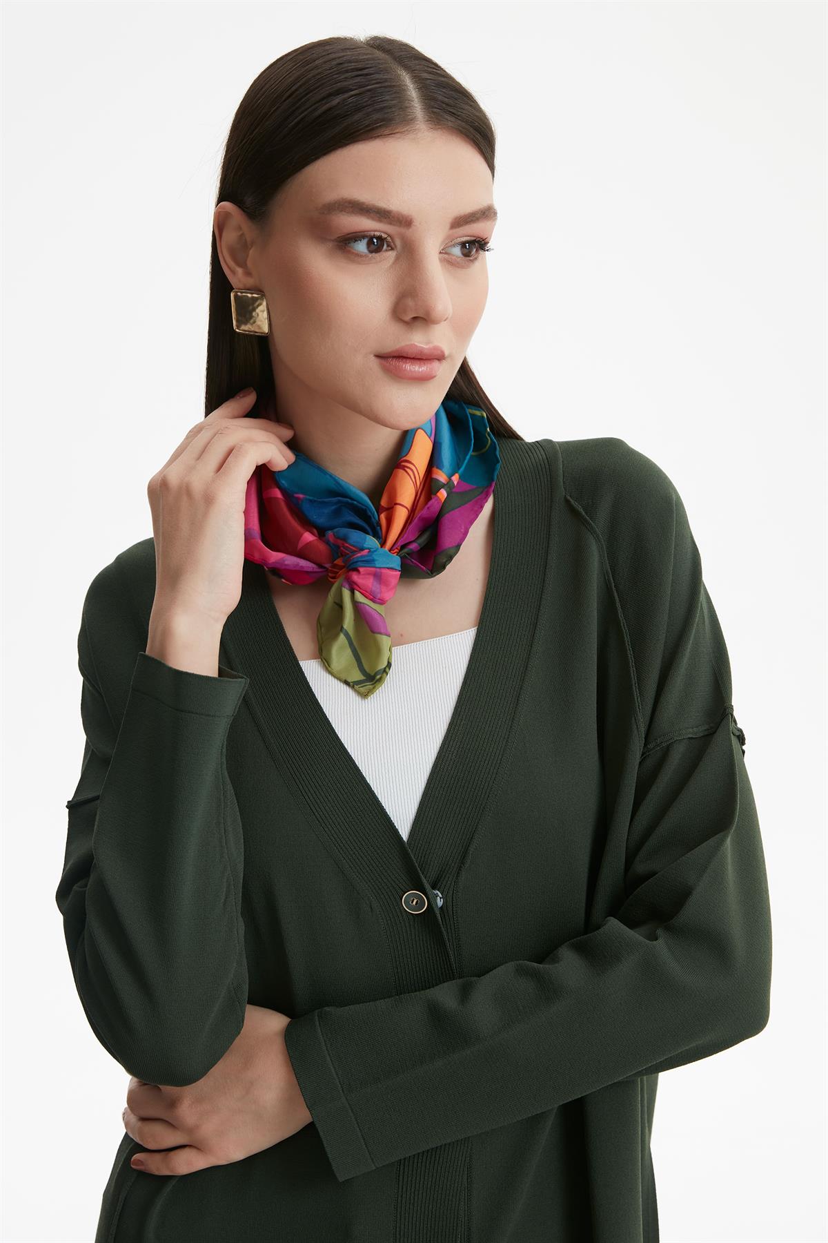 TERS  DİKİŞ DETAYLI RAYON HIRKA YEŞİL