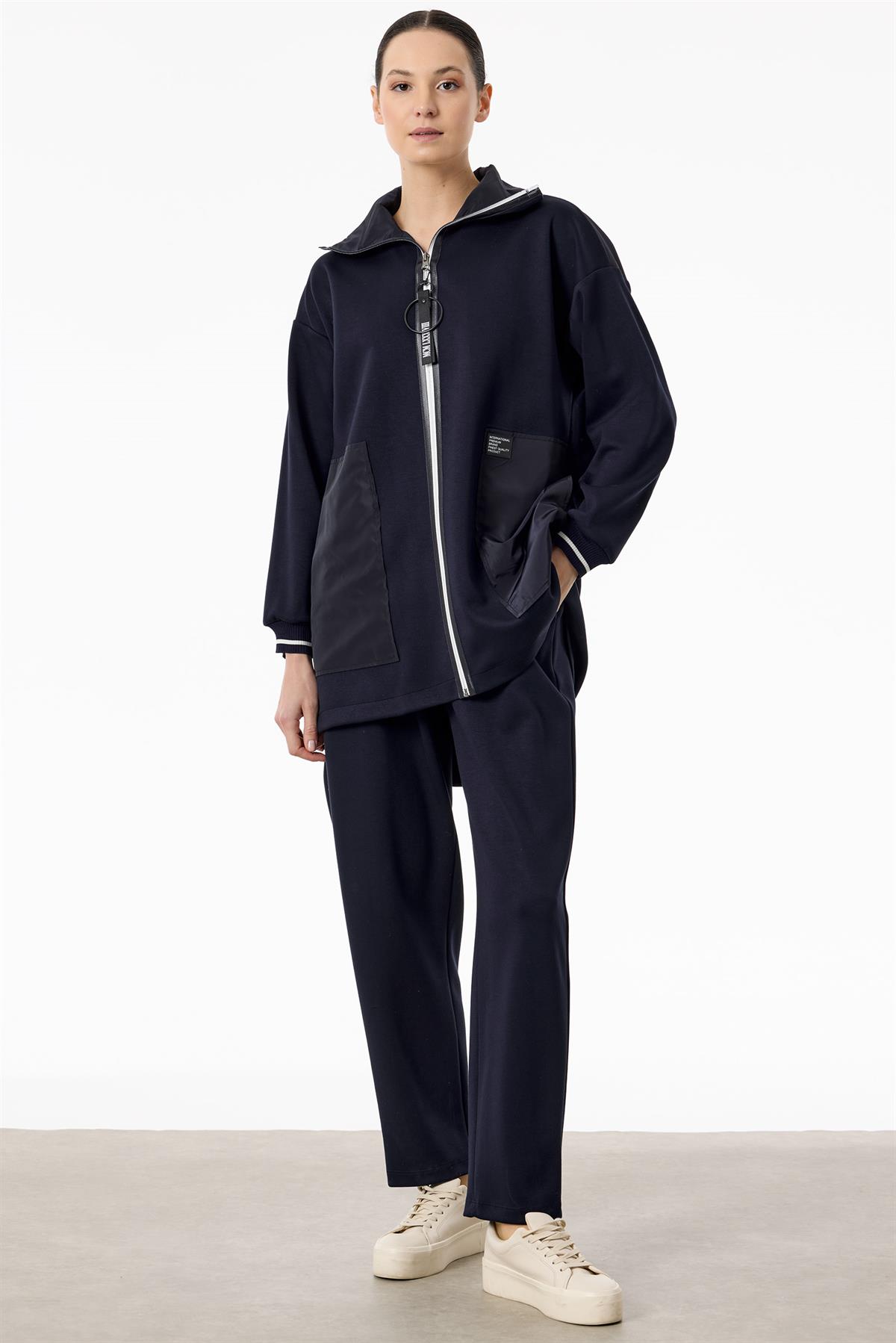 Triko Ve Teknik Kumaş Detaylı Takım LACİVERT