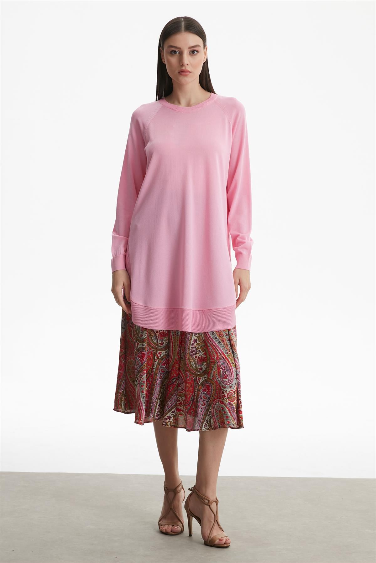 YANLARI OVEL RAYON TUNİK PEMBE
