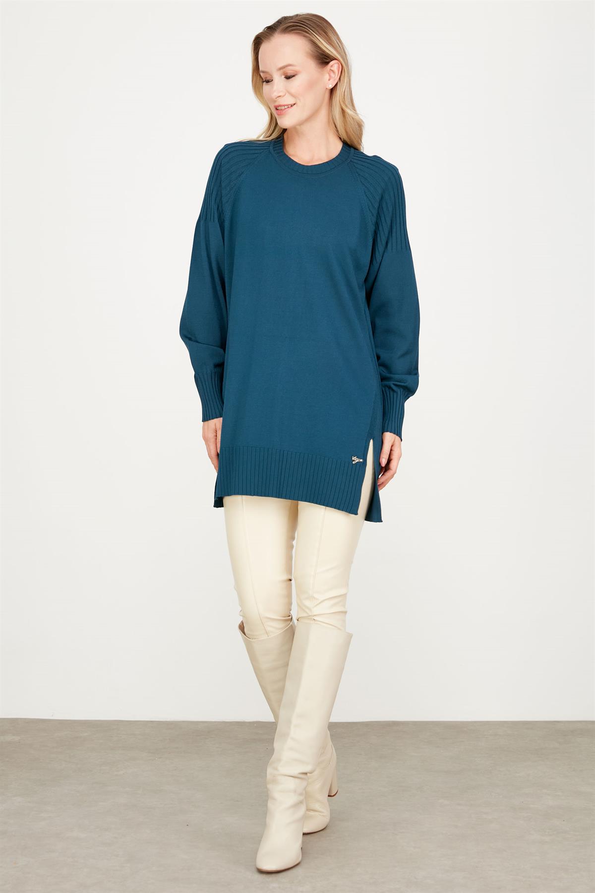 YANLARI YIRTMAÇLI RAYON TUNİK PETROL