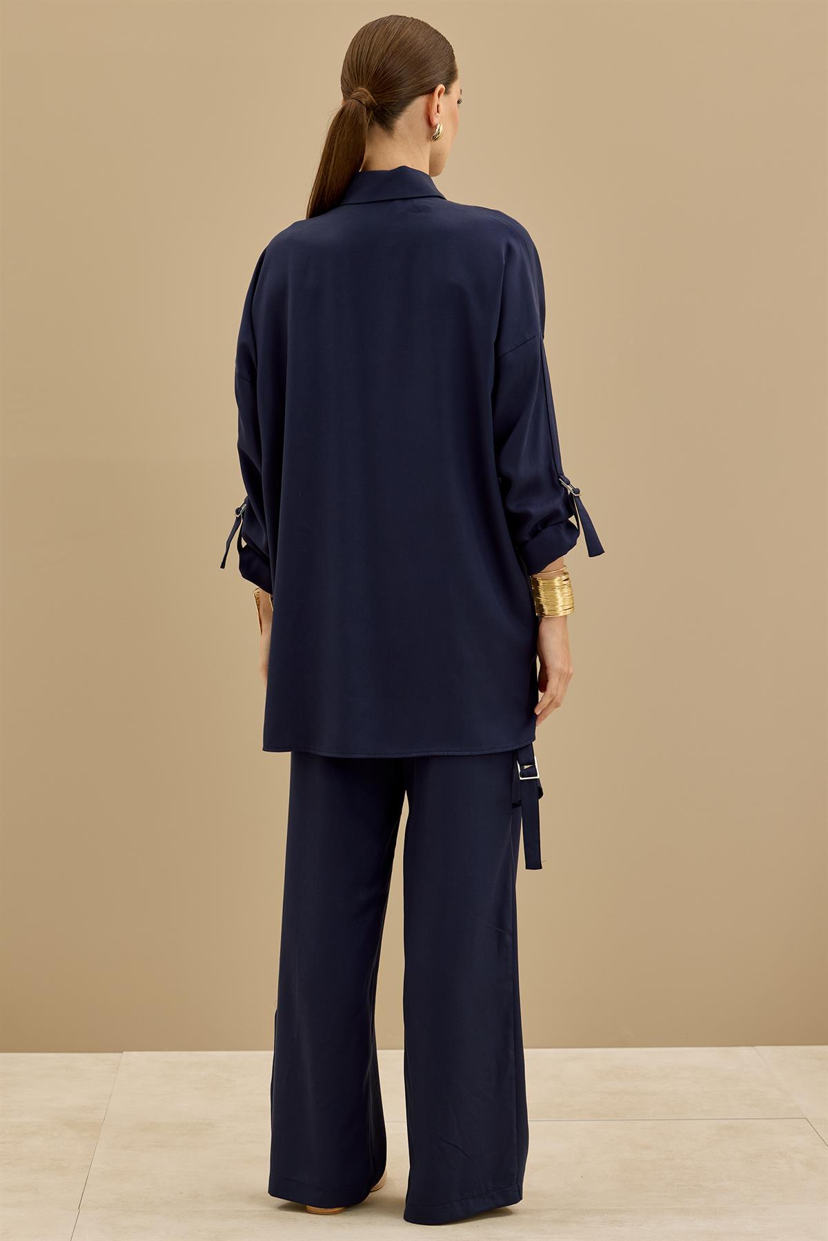 Yarım Patlı Apoletli Pantolon Tunik Takım LACİVERT