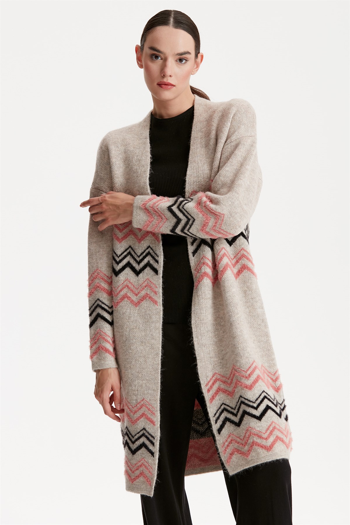 ZİKZAK ÇİZGİ DETAYLI TRİKO HIRKA BEJ