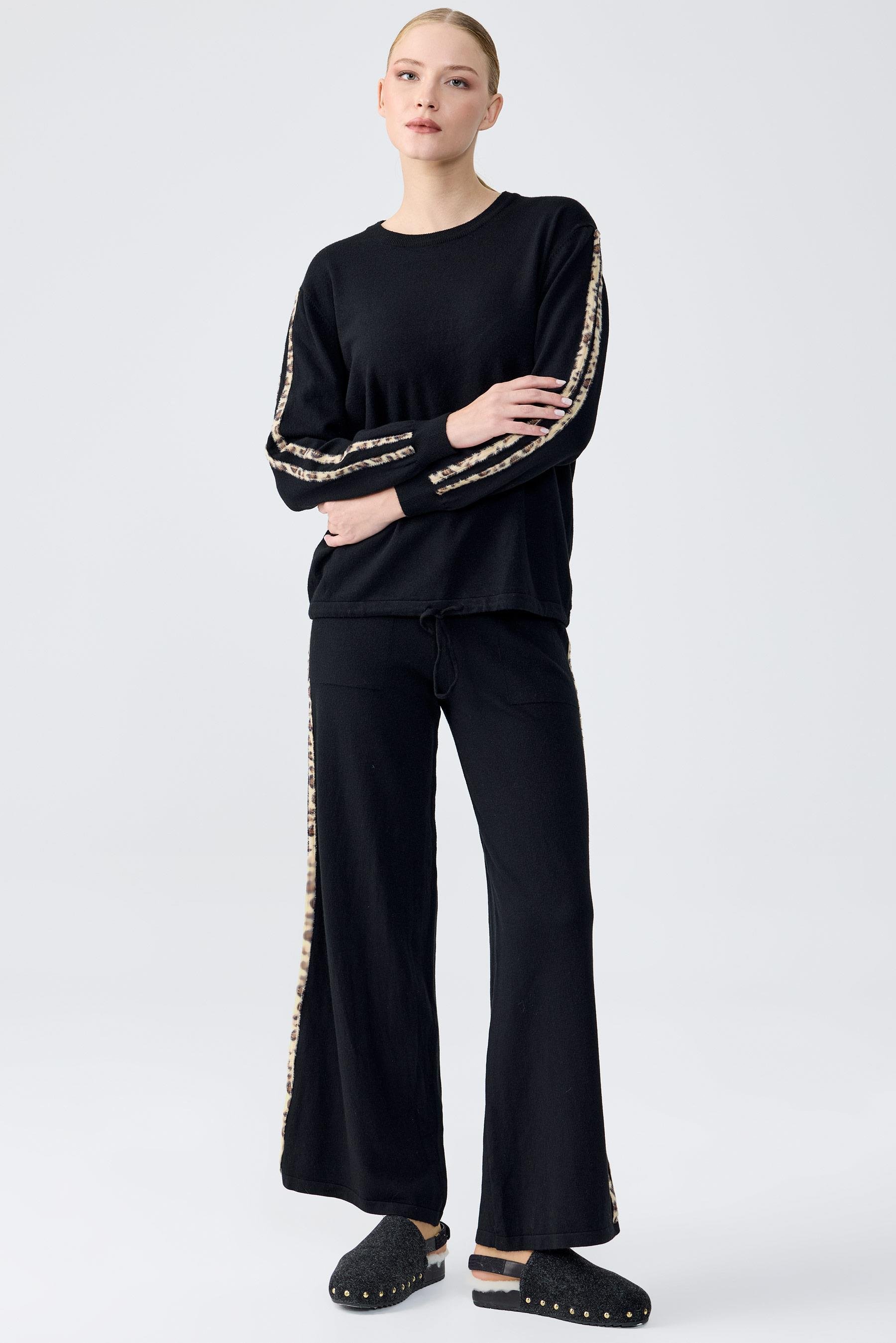 Leopar Şeritli Pantolonlu Triko Takım SİYAH