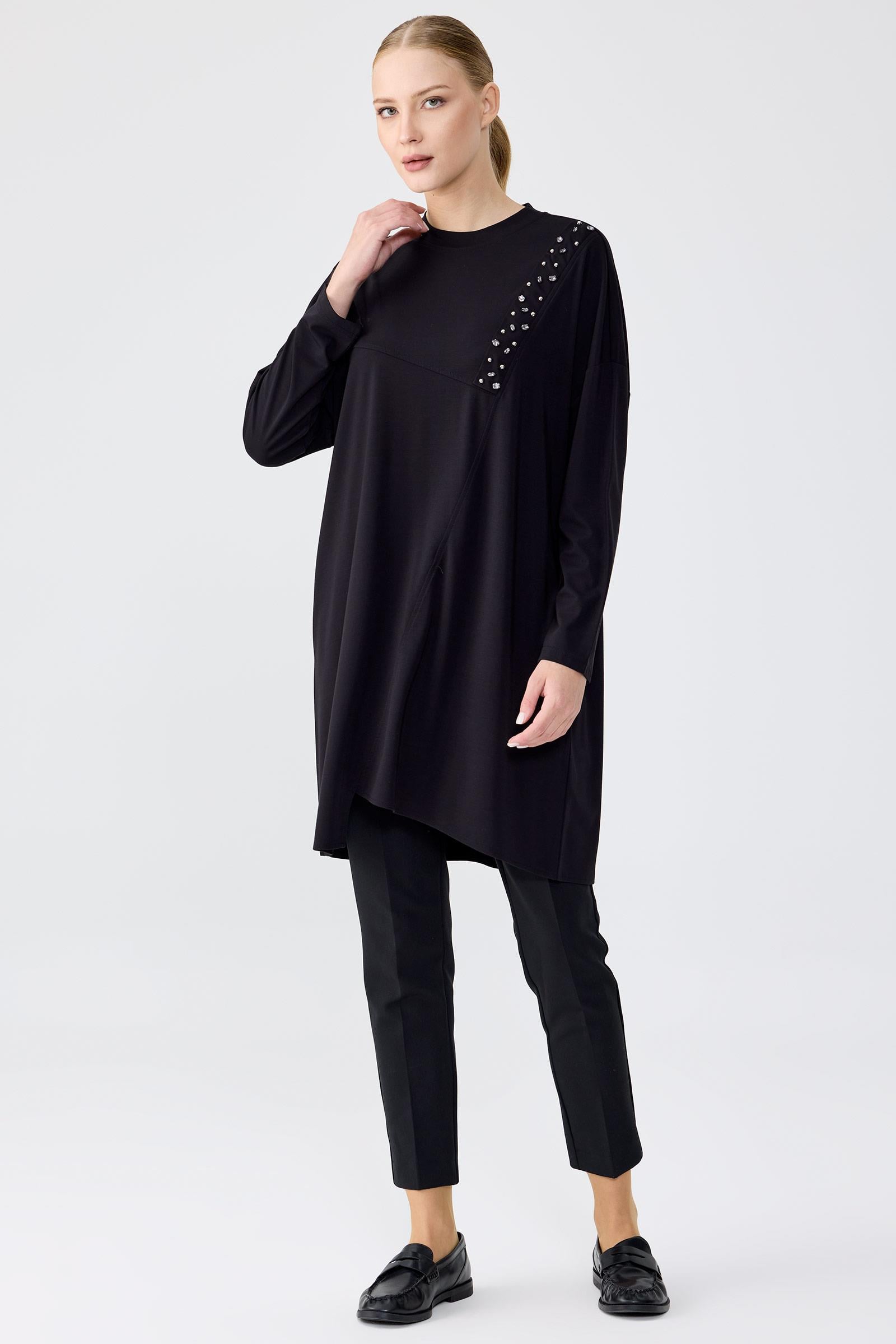 Sıfır Yaka Taş İşlemeli Tunik SİYAH