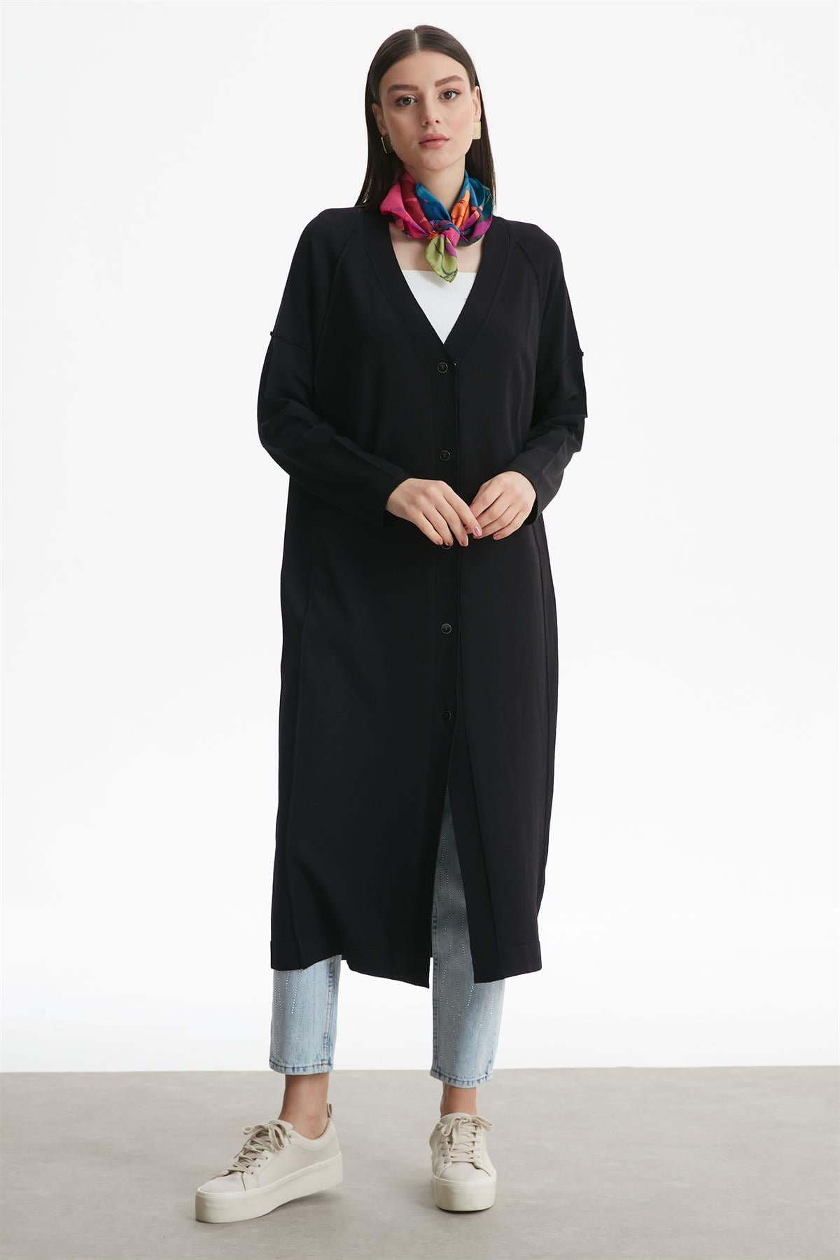 TERS  DİKİŞ DETAYLI RAYON HIRKA SİYAH