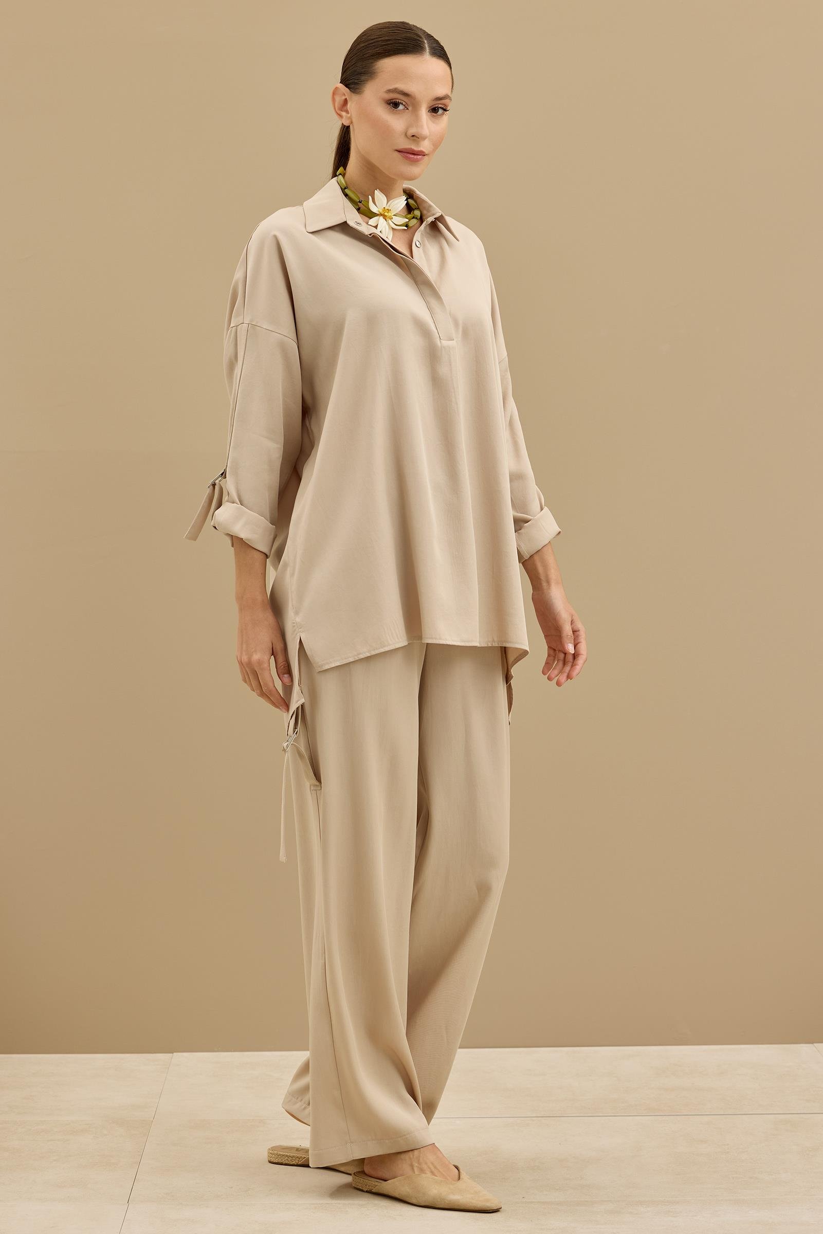 Yarım Patlı Apoletli Pantolon Tunik Takım BEJ