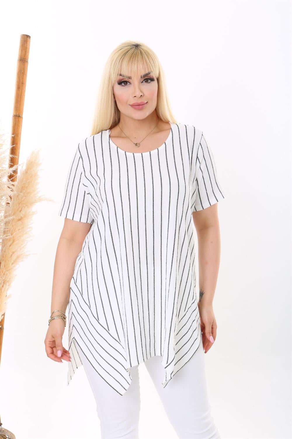 Çizgili beyaz bluz 