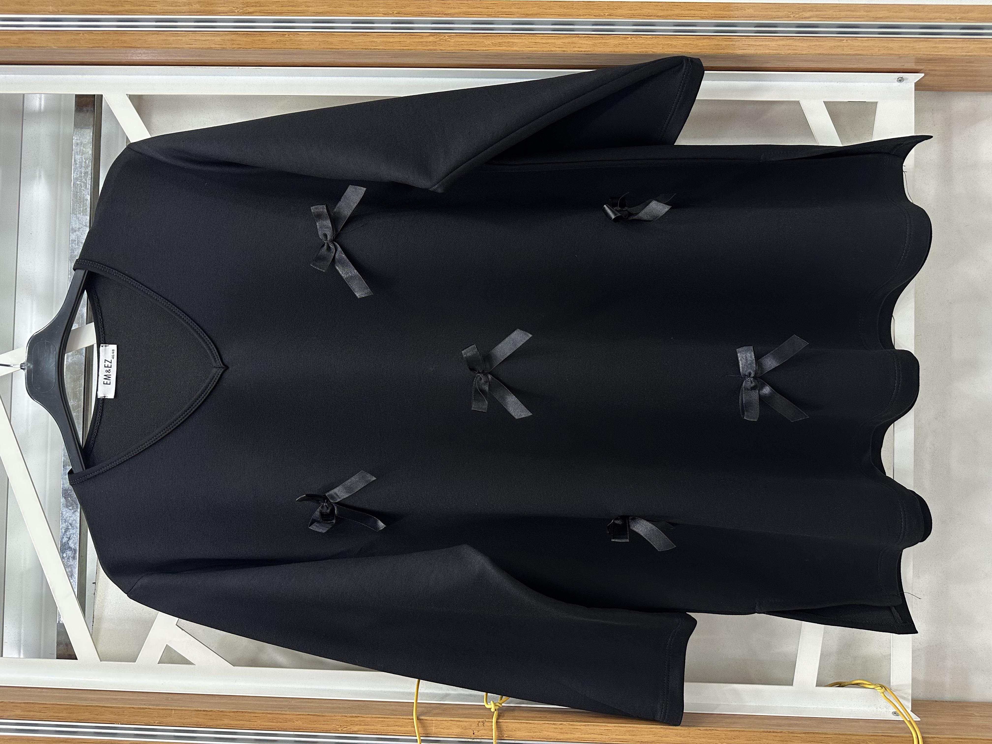 Kurdele detaylı bluz 