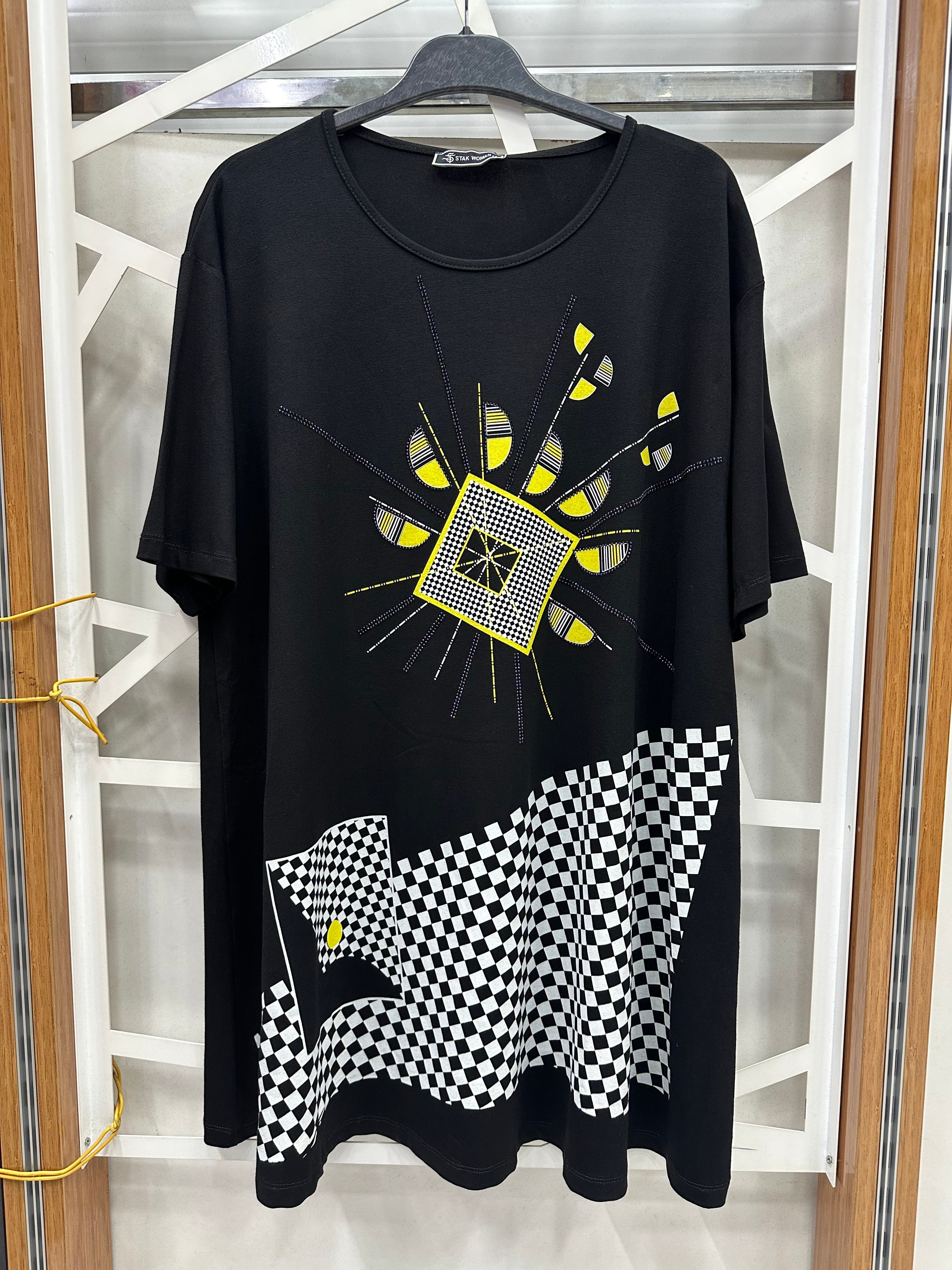 Sarı renk desenli siyah bluz