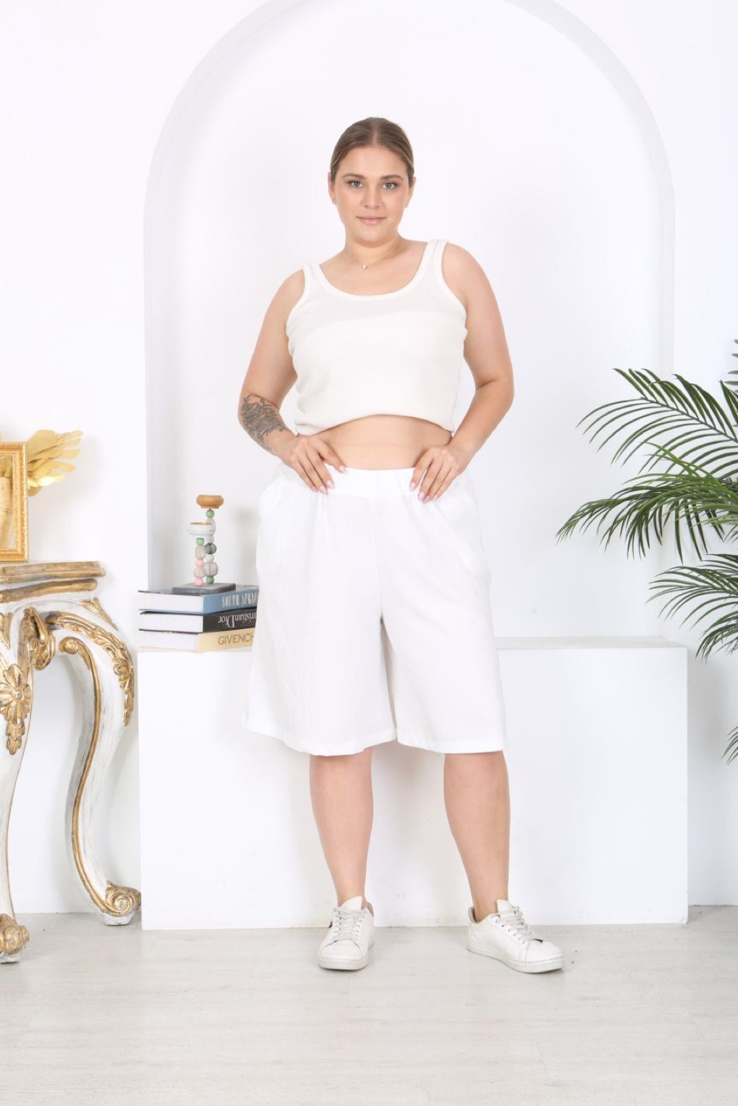 Beyaz bürümcük kumaş salaş şort 