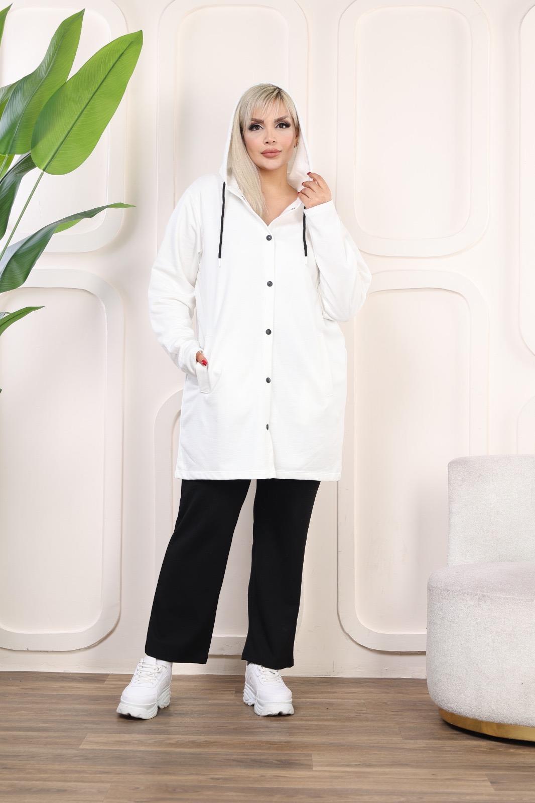 Çıtçıtlı beyaz hırka ceket 