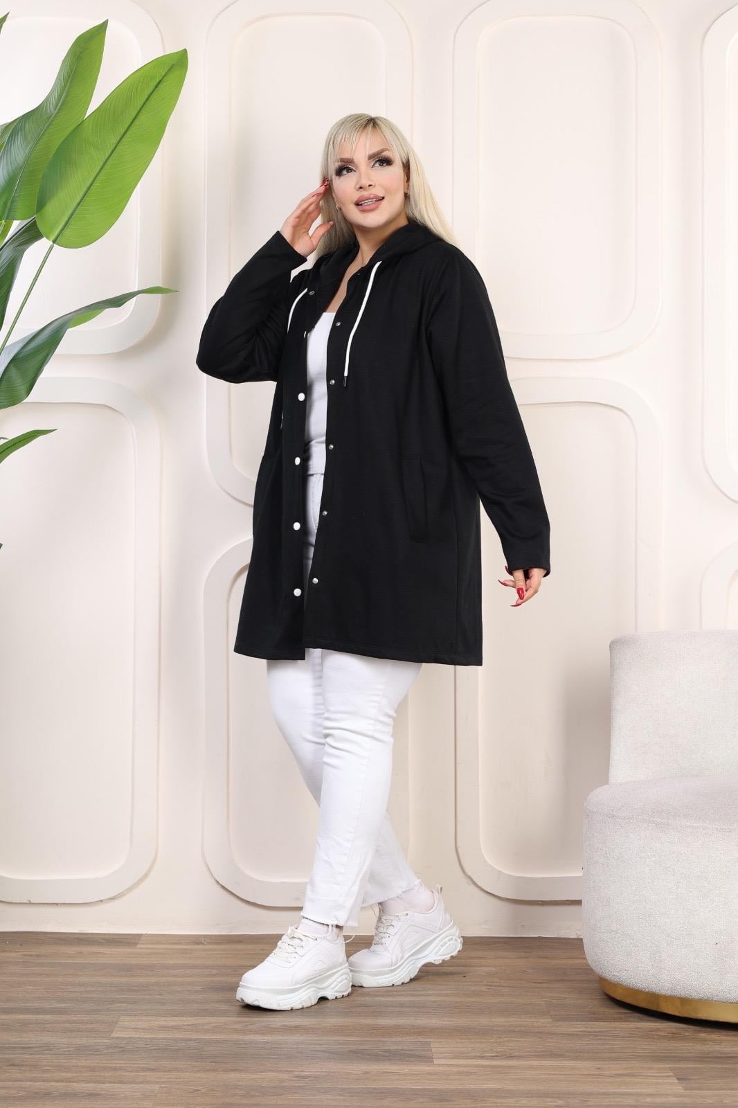 Çıtçıtlı siyah hırka ceket 