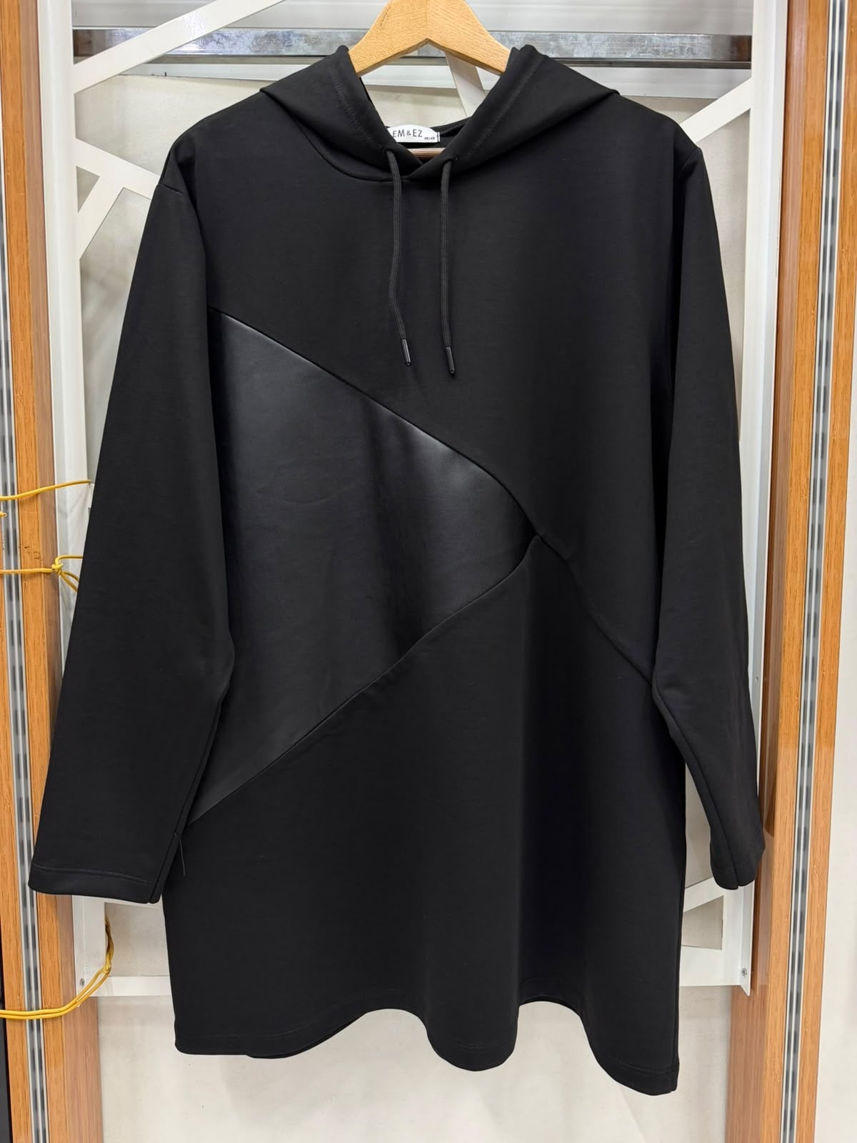 Deri detaylı sweatsirt 