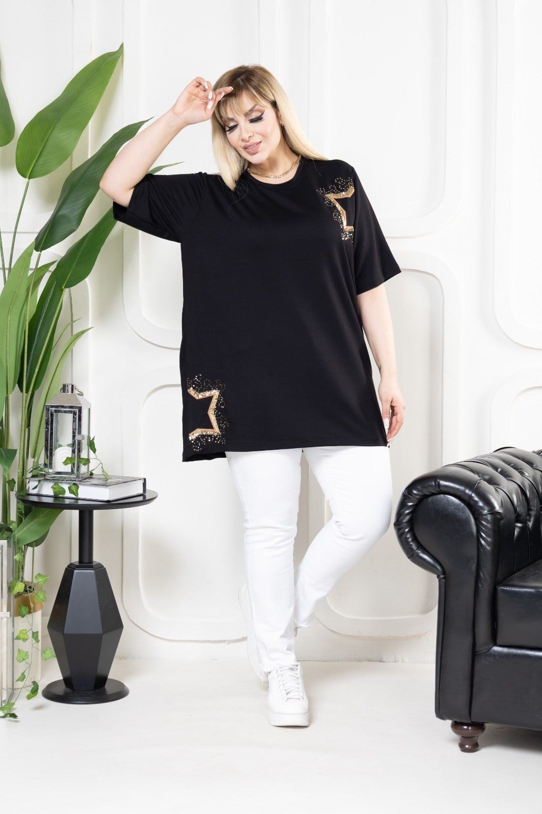 Gold payet detaylı siyah tişört bluz 