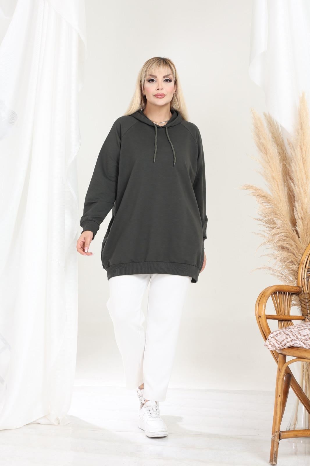 Haki yeşili kapşonlu sweatshirt