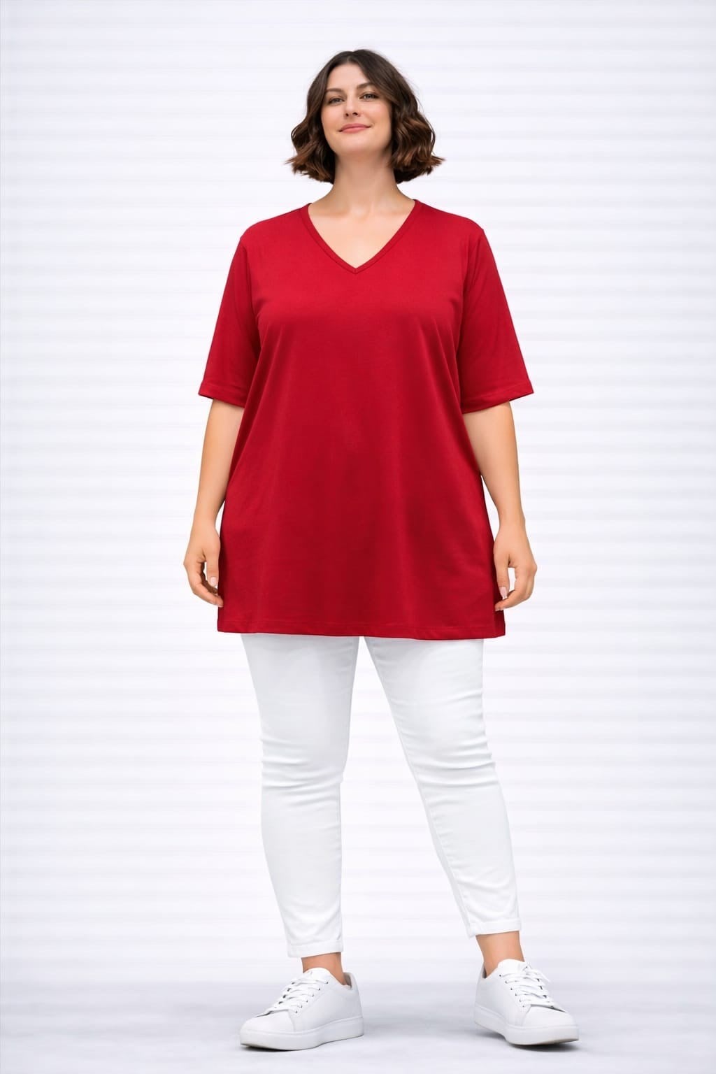 Kırmızı v yaka tişört