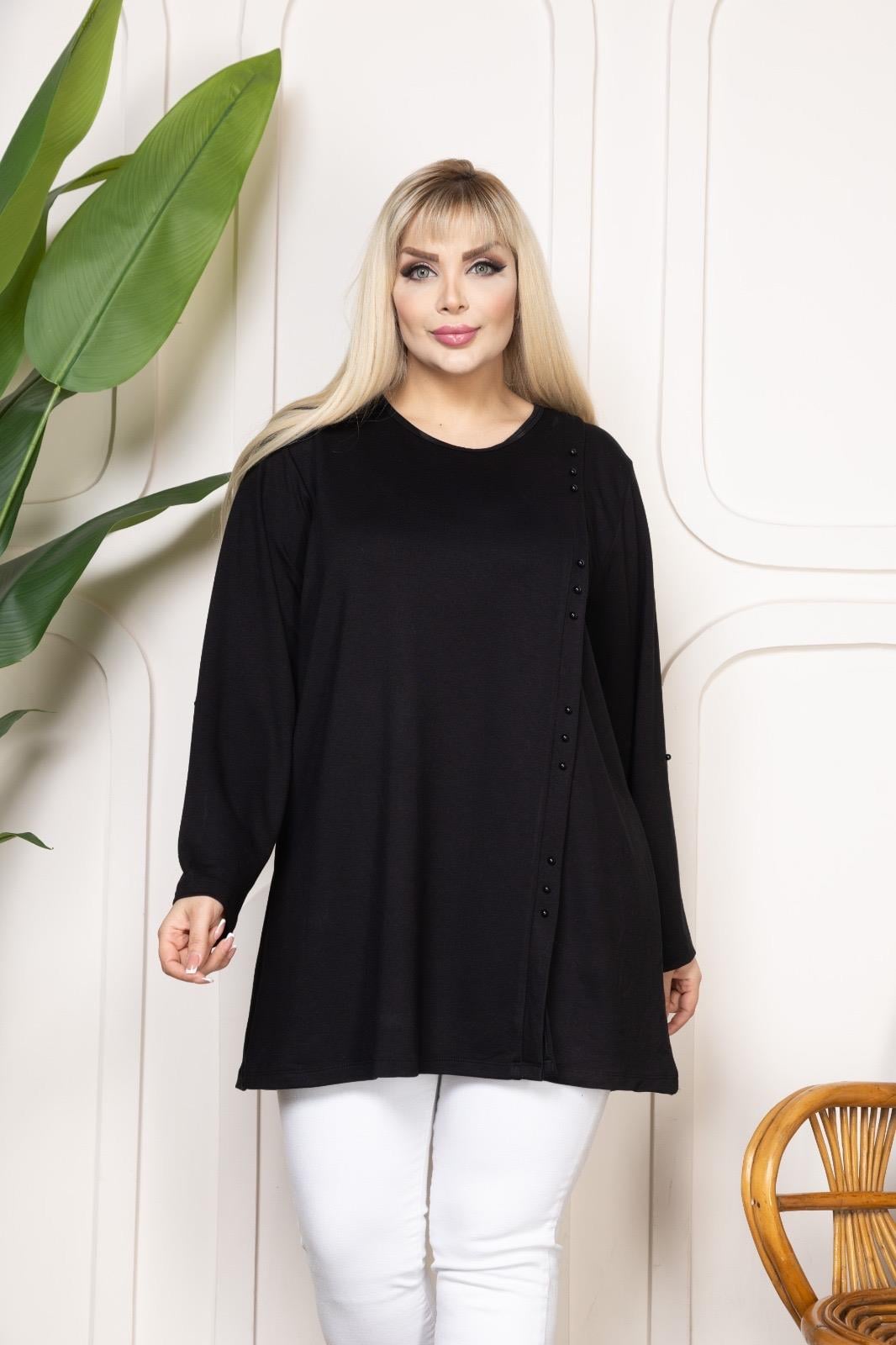 Kolları katlamalı siyah inci detaylı bluz 