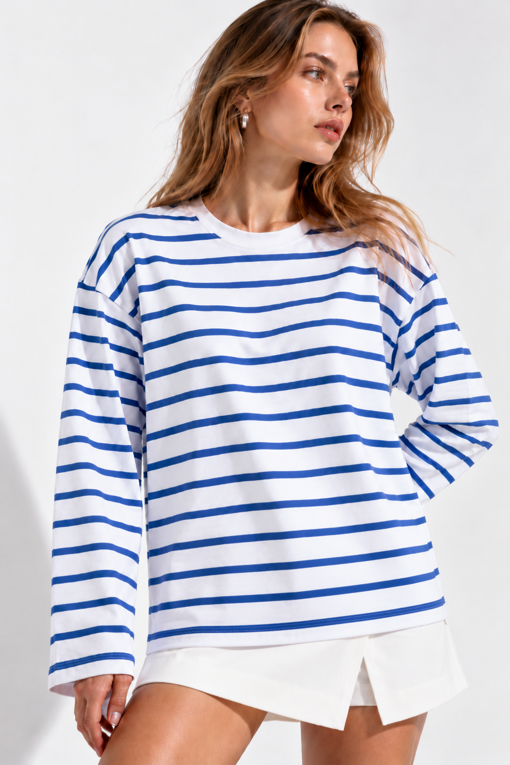 Kadın Saks Mavi-Beyaz Çizgili Pamuklu Bisiklet Yaka Oversize Bluz 