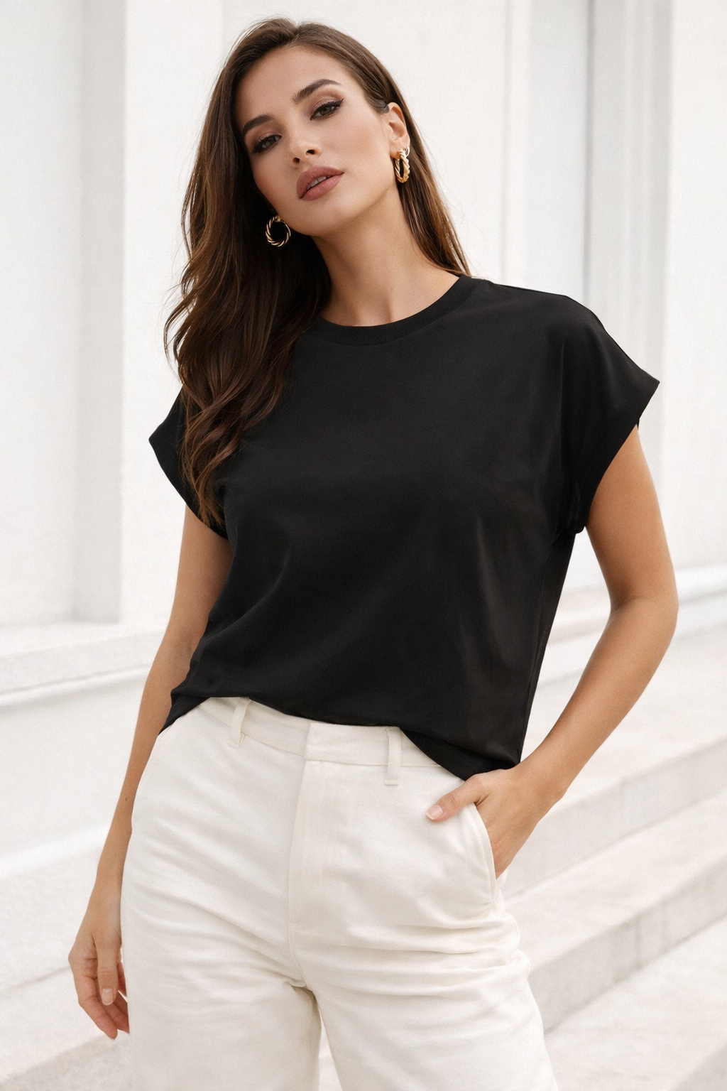 Kadın Siyah Pamuklu Duble Kol Detaylı Rahat Kalıp T-Shirt