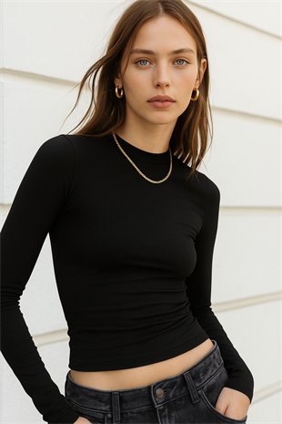 Kadın Siyah Bisiklet Yaka Esnek Kumaşlı Vücuda Oturan Slim Fit Uzun Kollu Crop Body